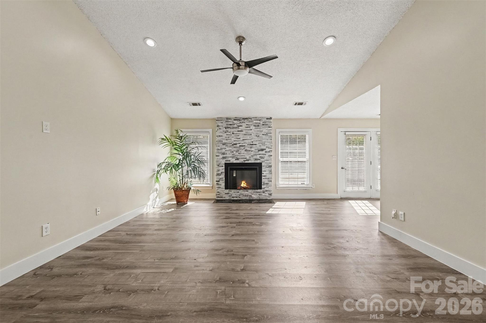 10117 Crayton Drive — Charlotte