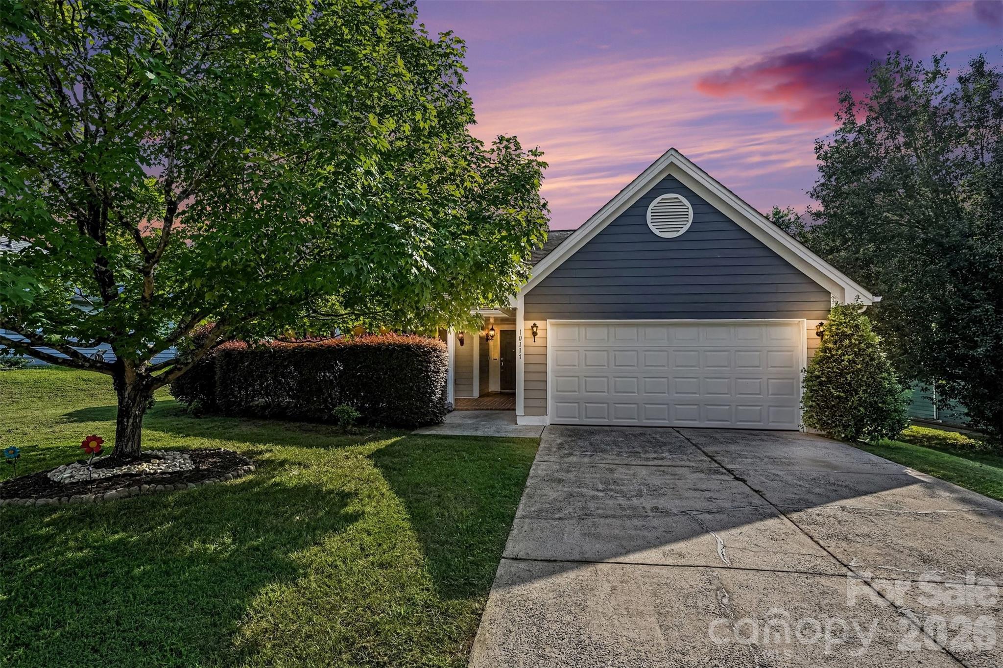 10117 Crayton Drive — Charlotte