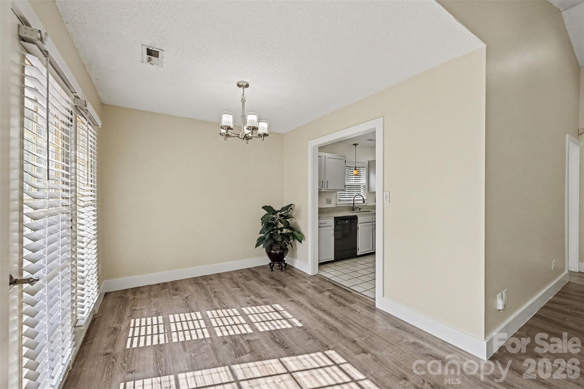 10117 Crayton Drive — Charlotte