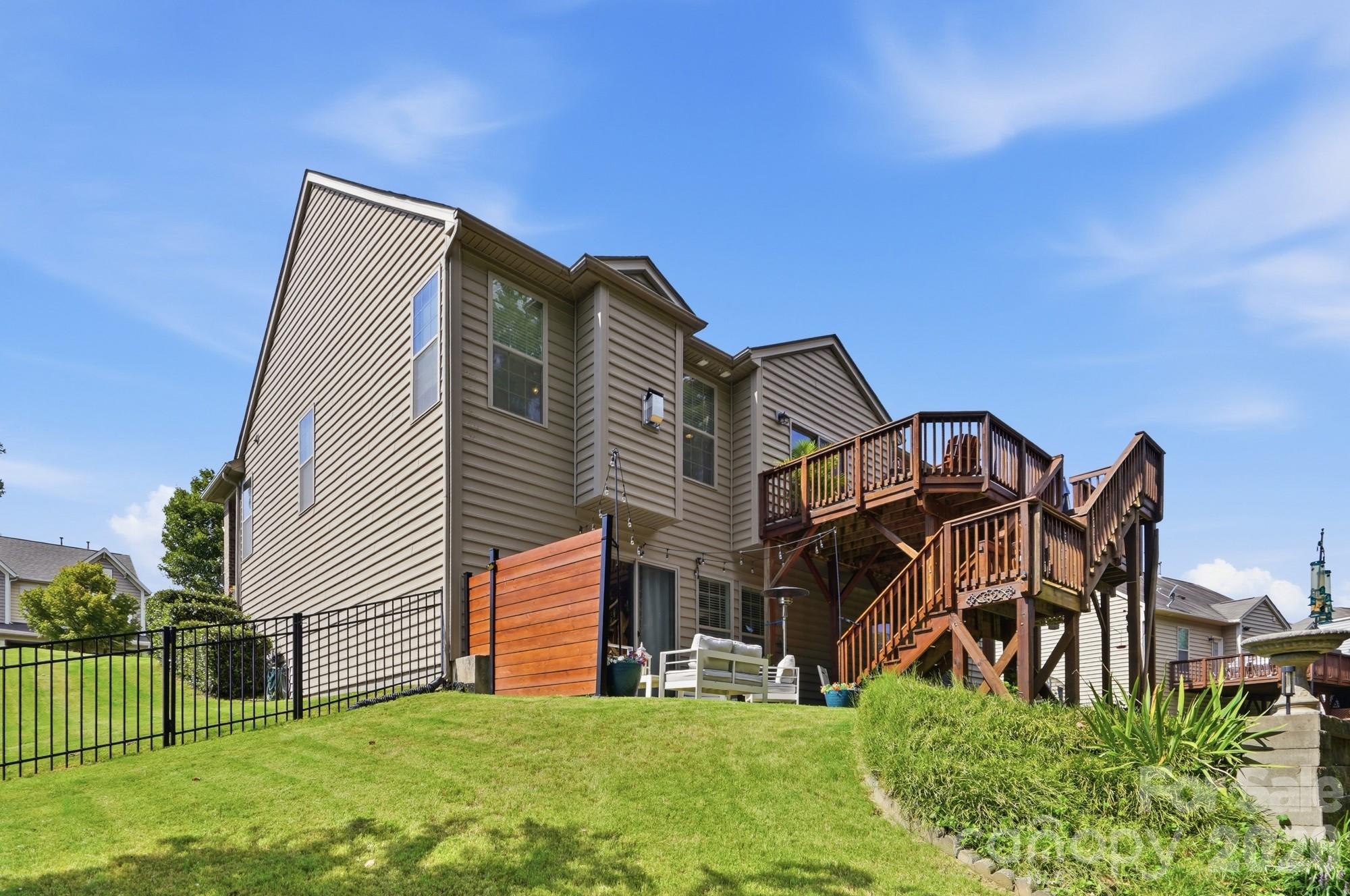 15000 Kinnegal Lane — Charlotte