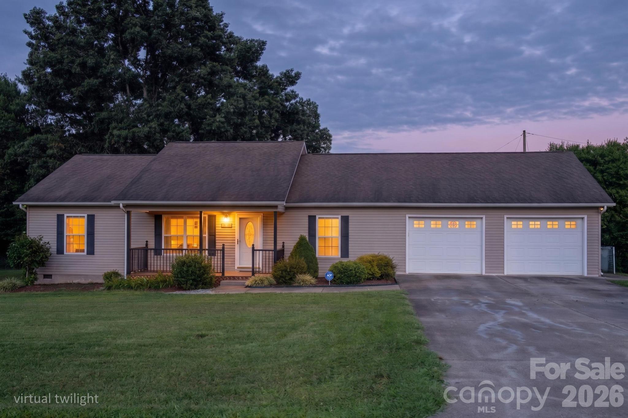 2305 Good Shepard Court — Lenoir