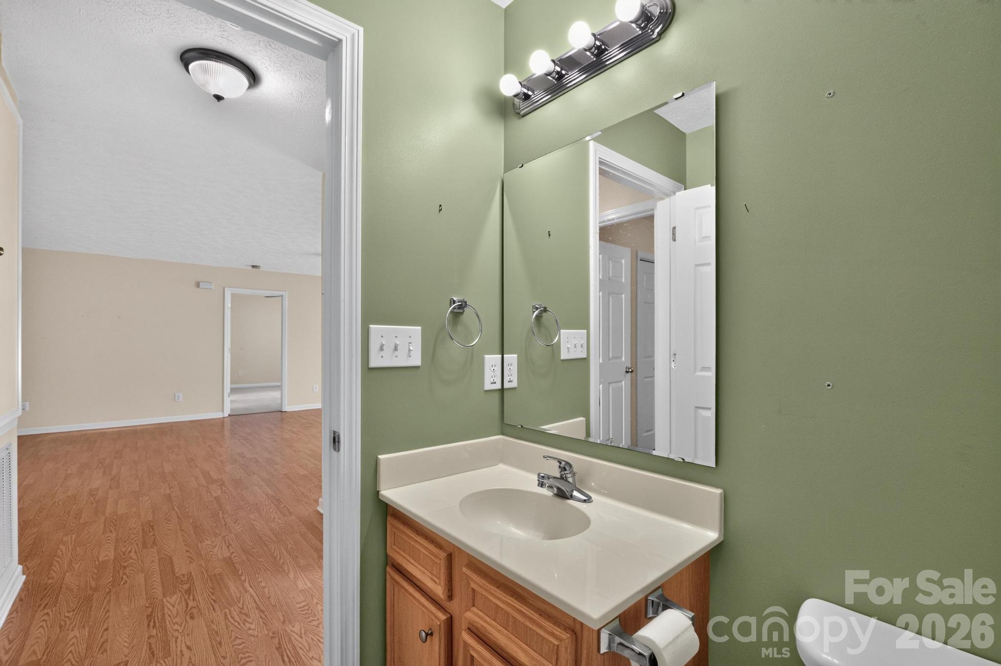 2305 Good Shepard Court — Lenoir