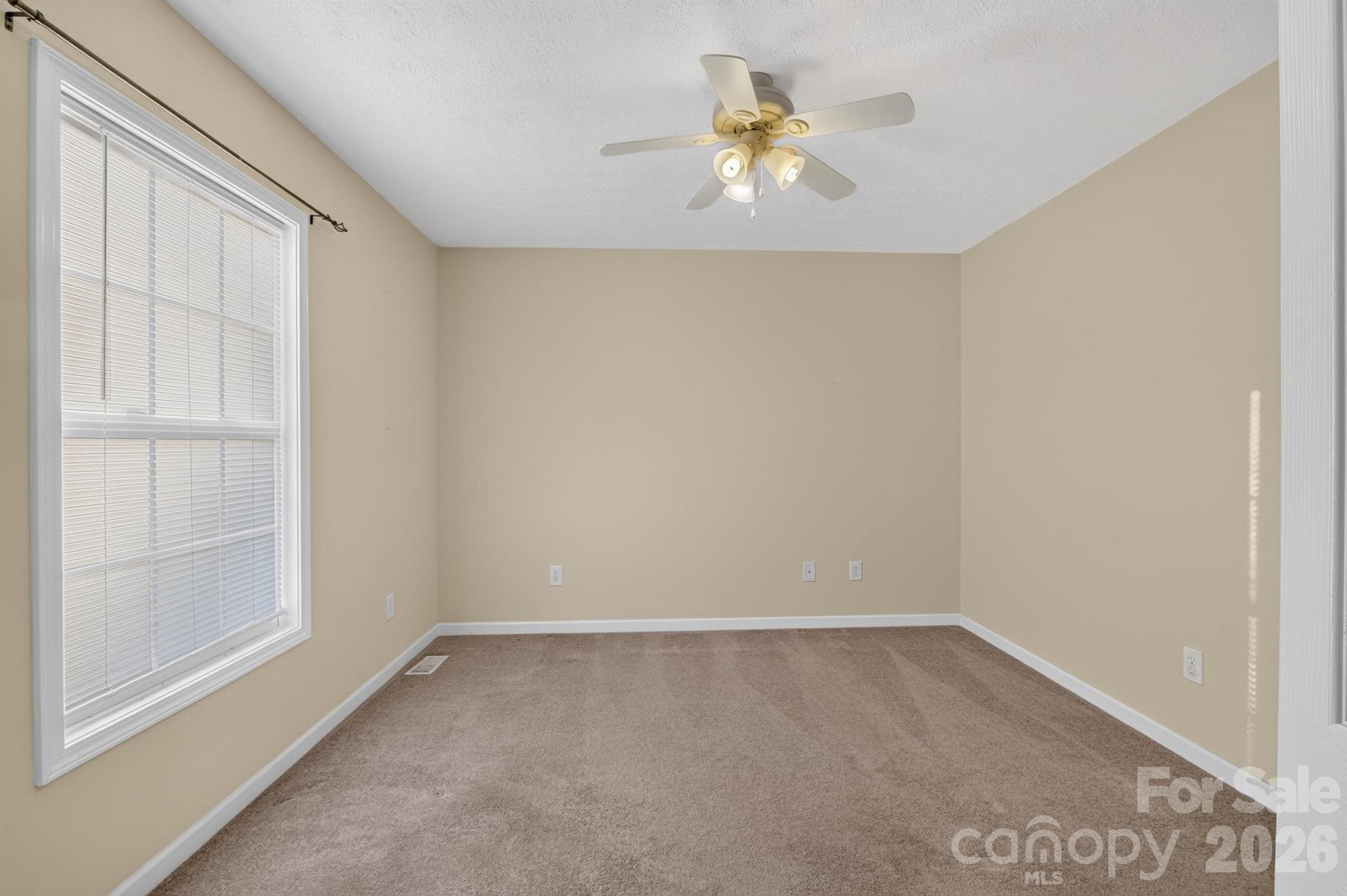 2305 Good Shepard Court — Lenoir