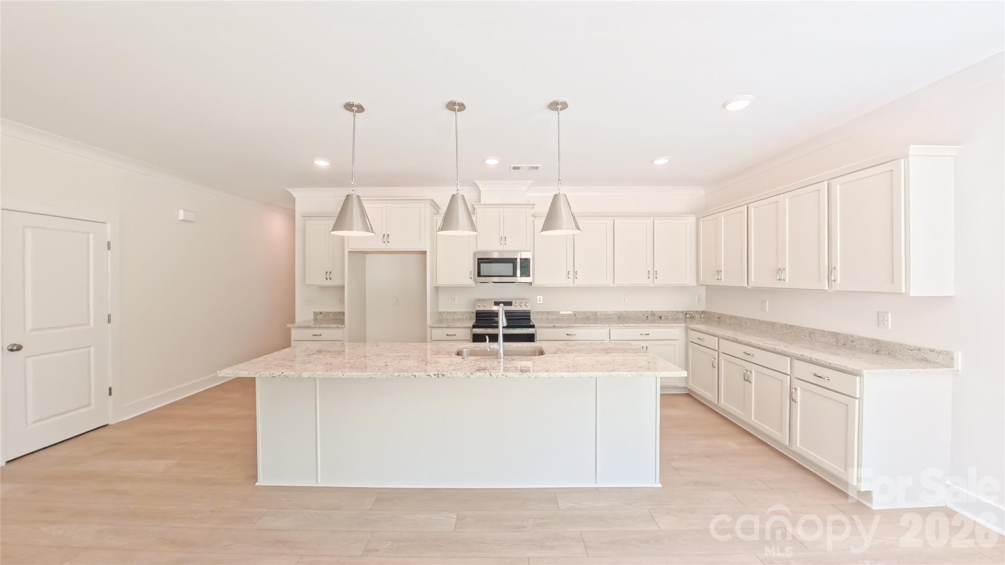 3111 Meadowcrest Drive — Clover