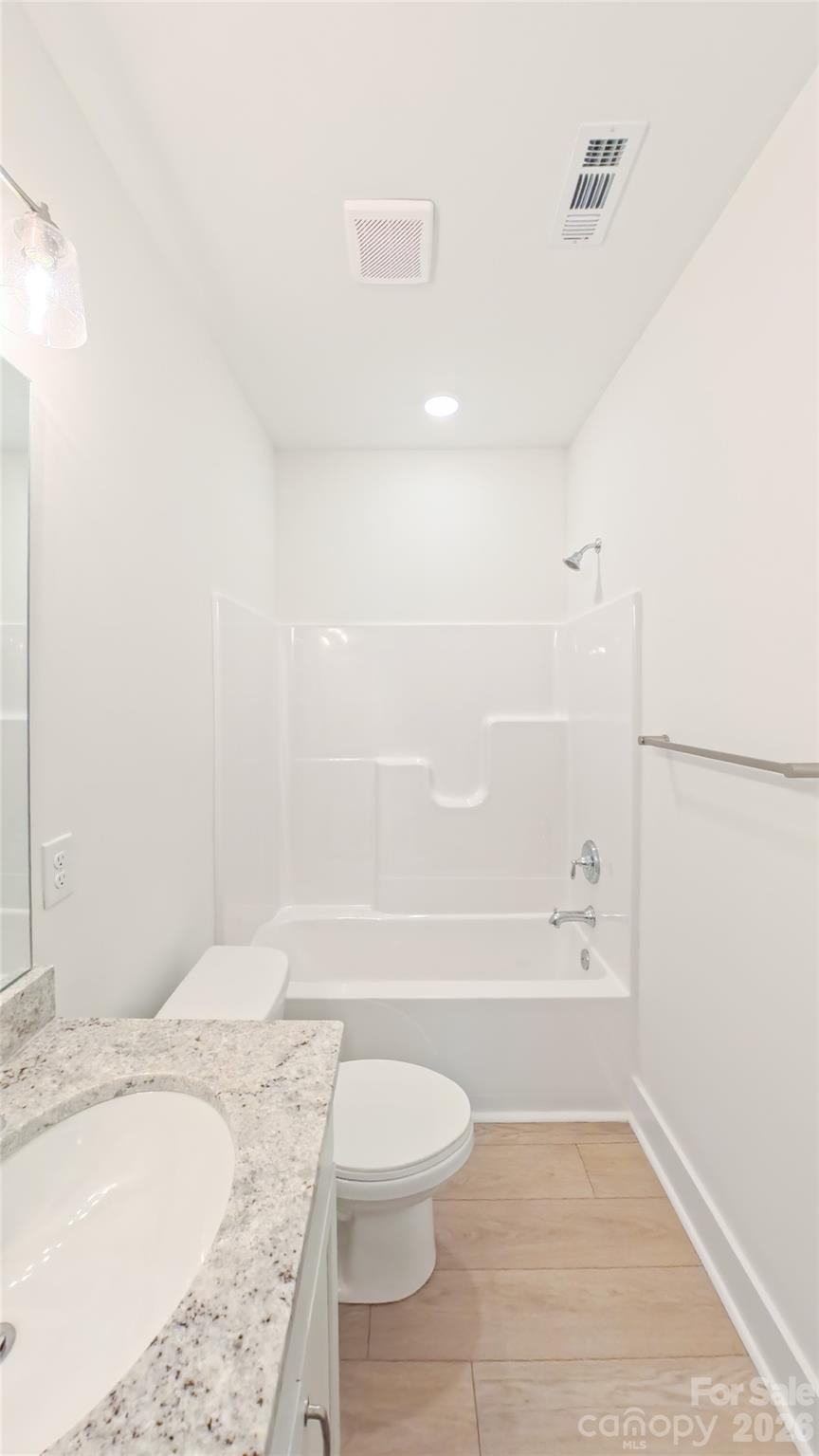3111 Meadowcrest Drive — Clover