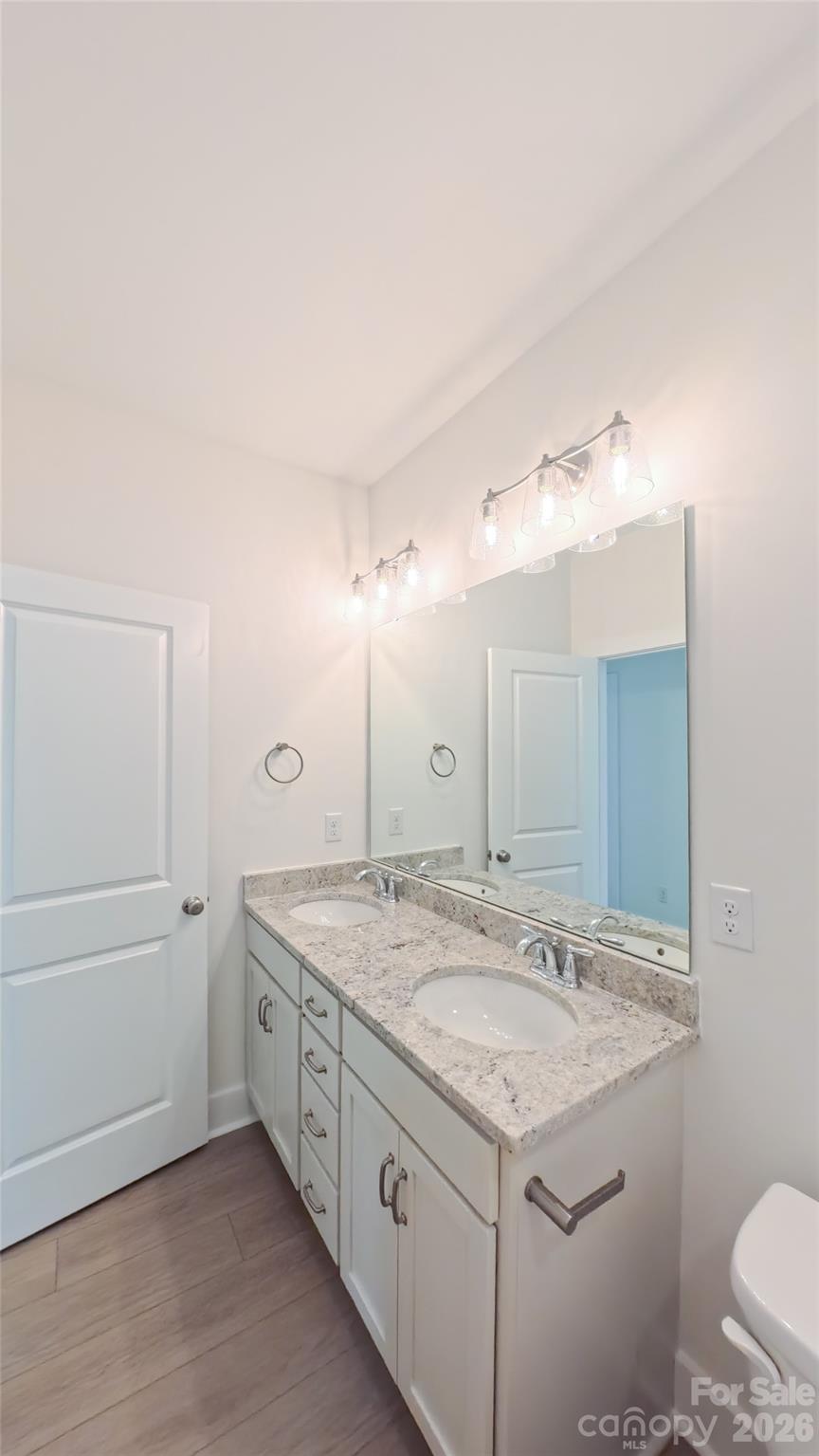 3111 Meadowcrest Drive — Clover