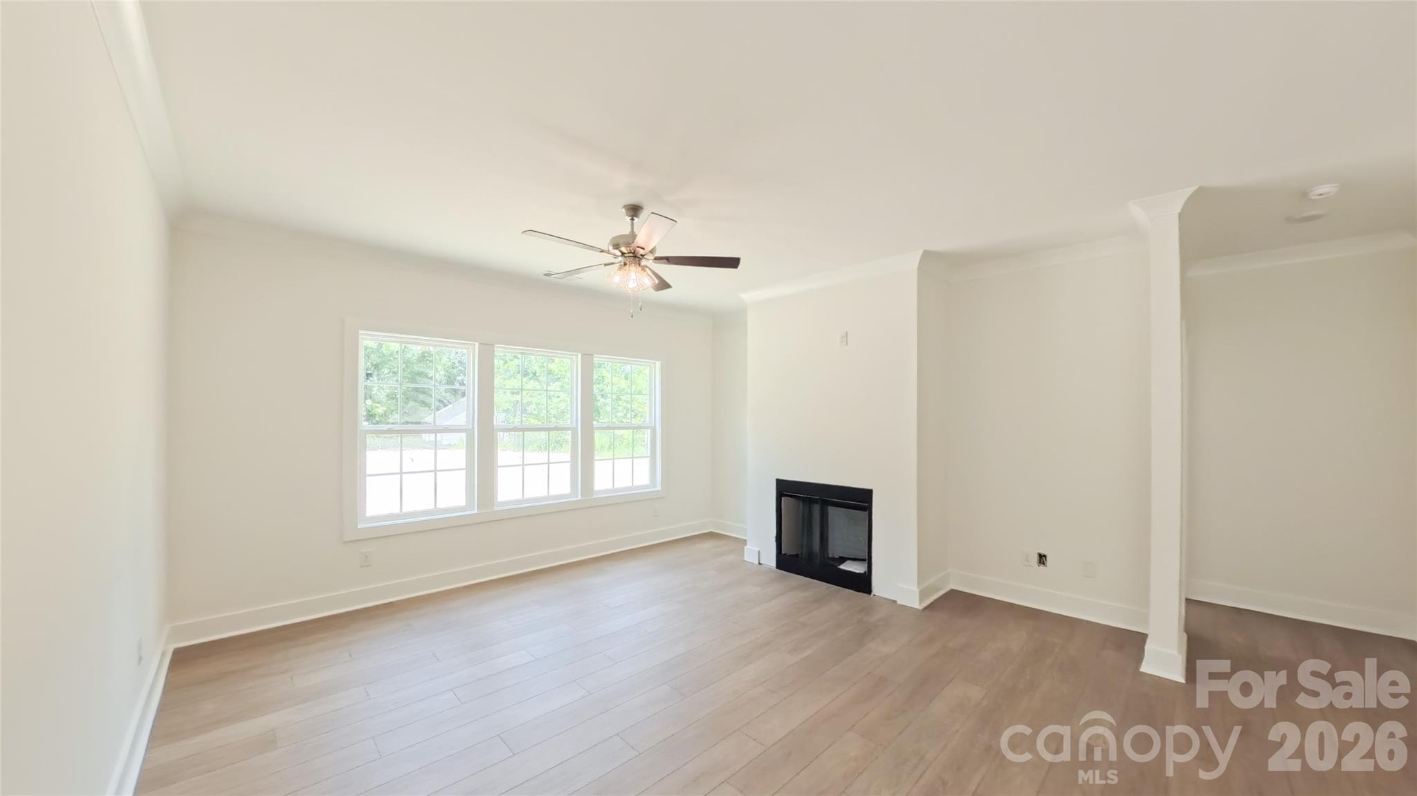 3111 Meadowcrest Drive — Clover
