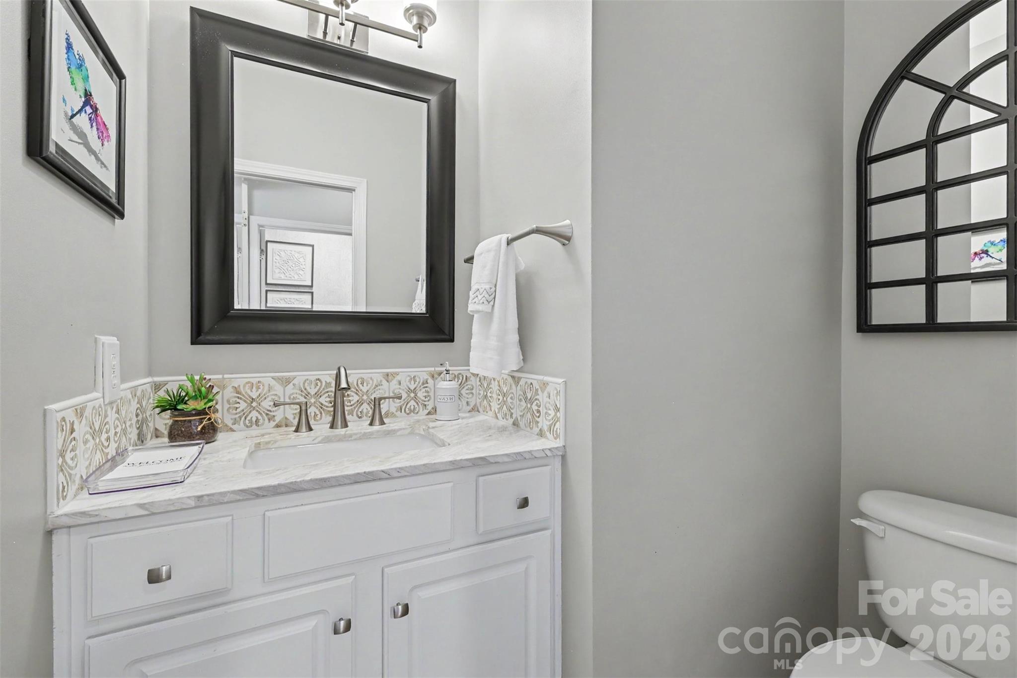 2517 Coltsgate Road — Waxhaw