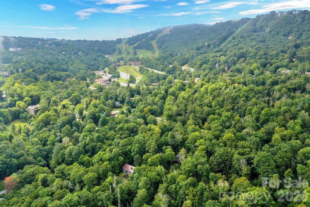 211 Foxgrape Hollow #77 — Beech Mountain