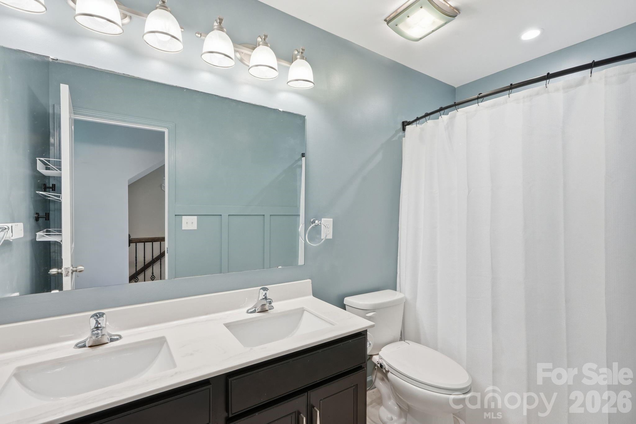 607 Winter Walk Lane — Lake Wylie