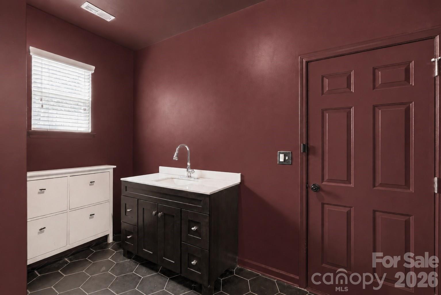 607 Winter Walk Lane — Lake Wylie