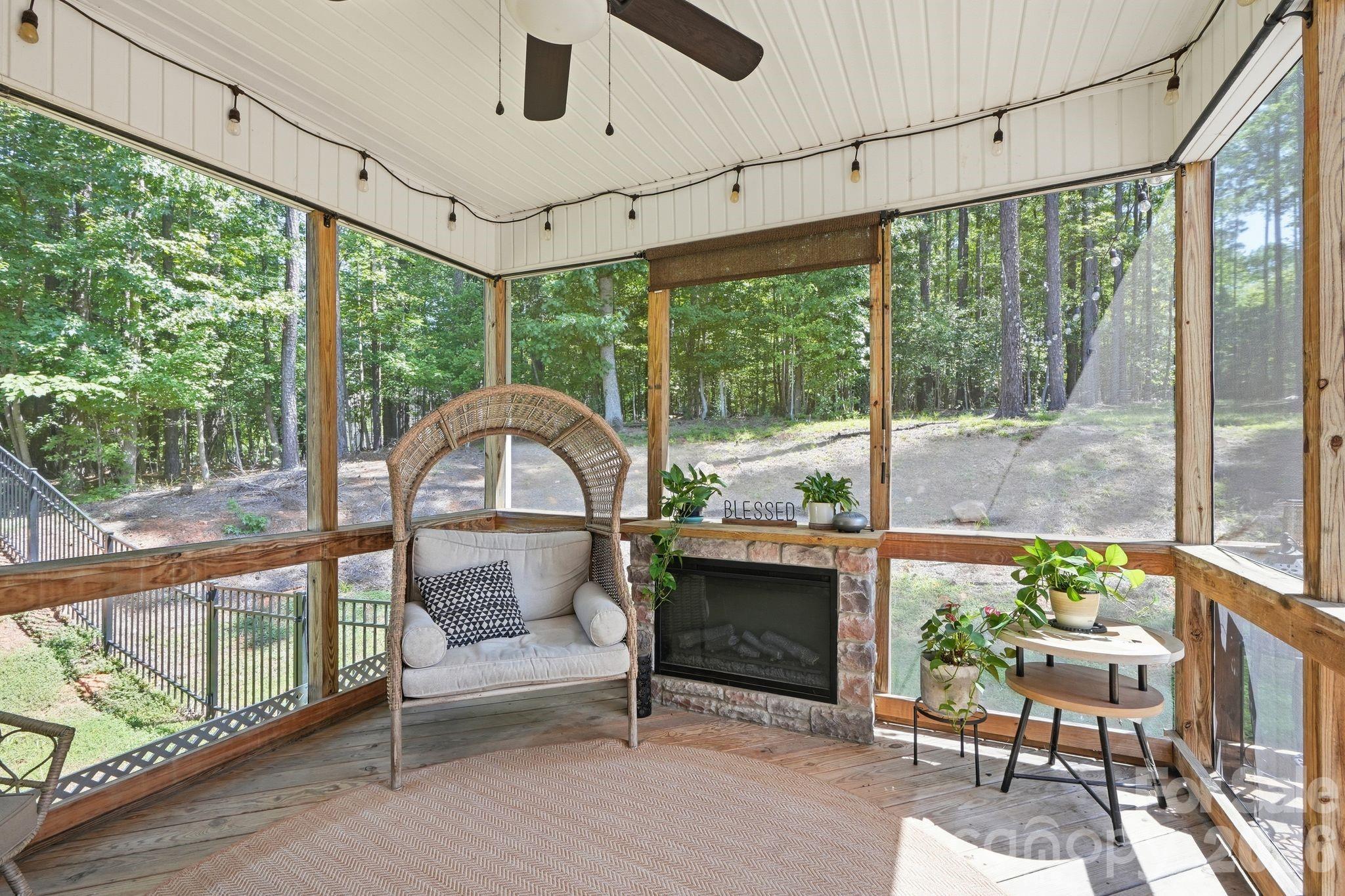 607 Winter Walk Lane — Lake Wylie