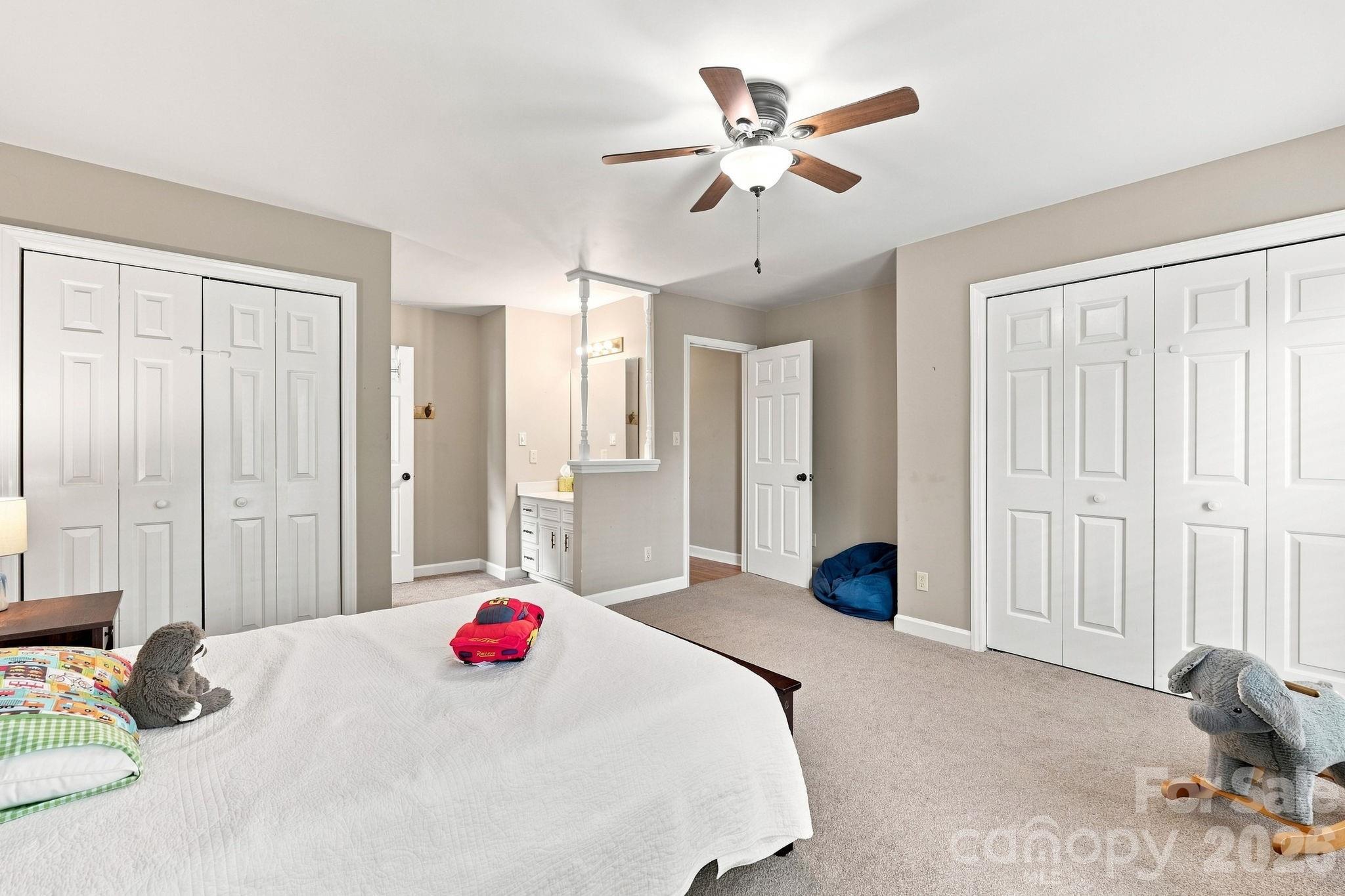 106 Webbed Foot Road — Mooresville