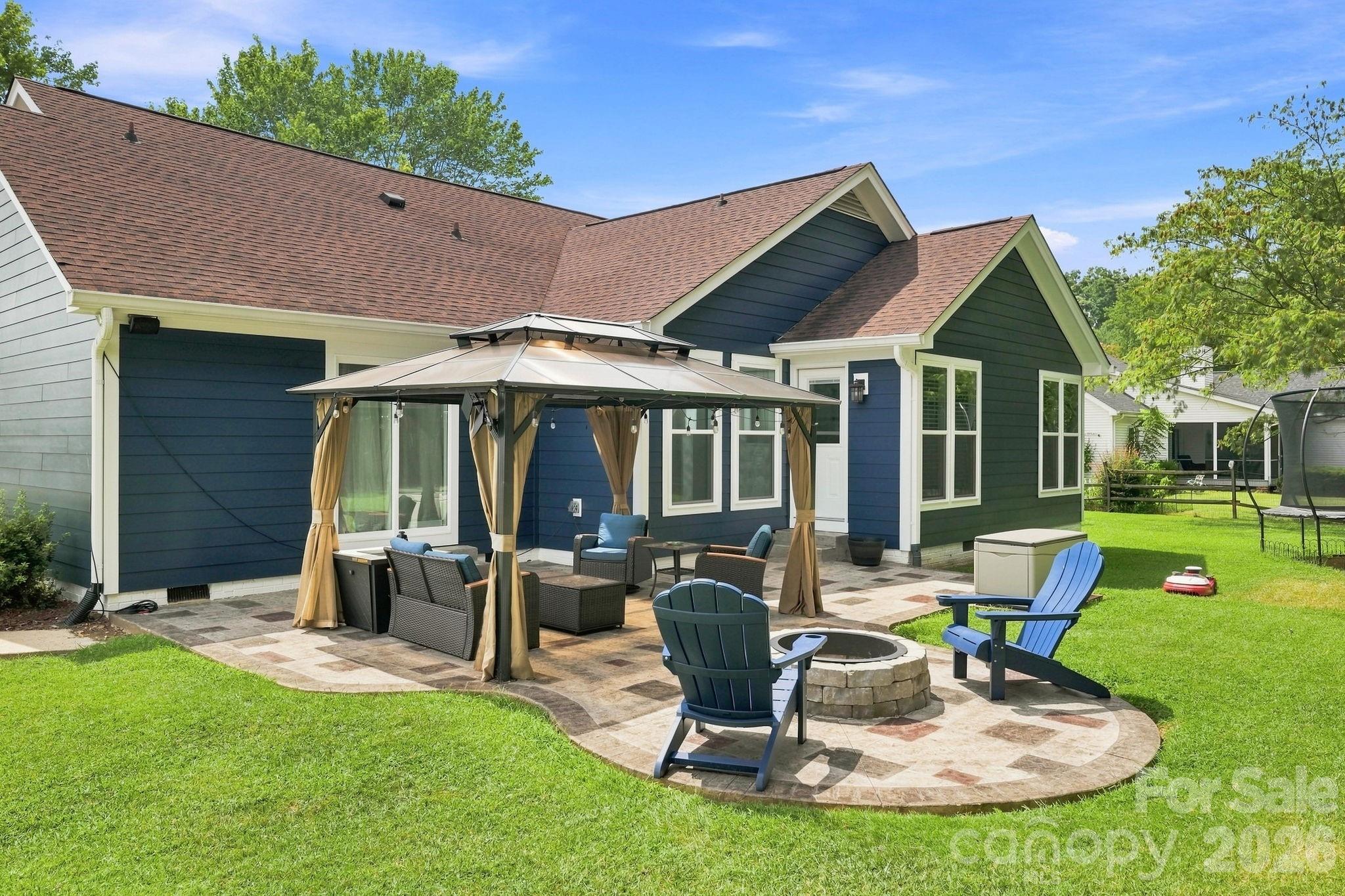 106 Webbed Foot Road — Mooresville