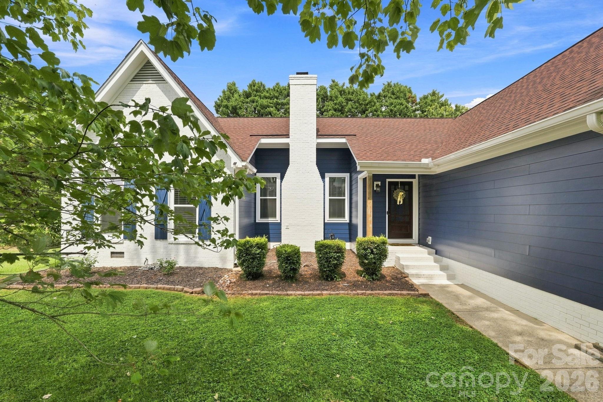 106 Webbed Foot Road — Mooresville