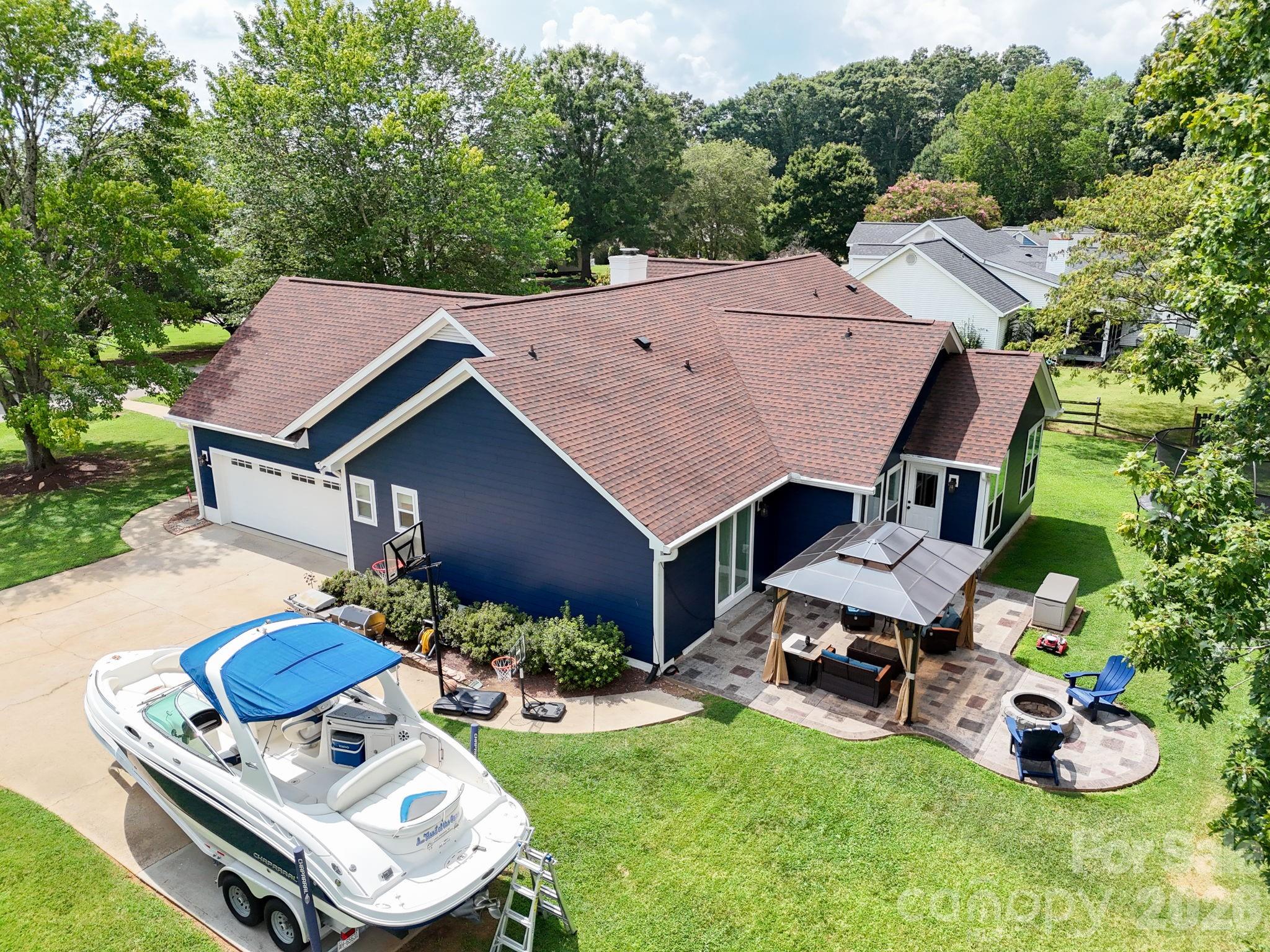 106 Webbed Foot Road — Mooresville