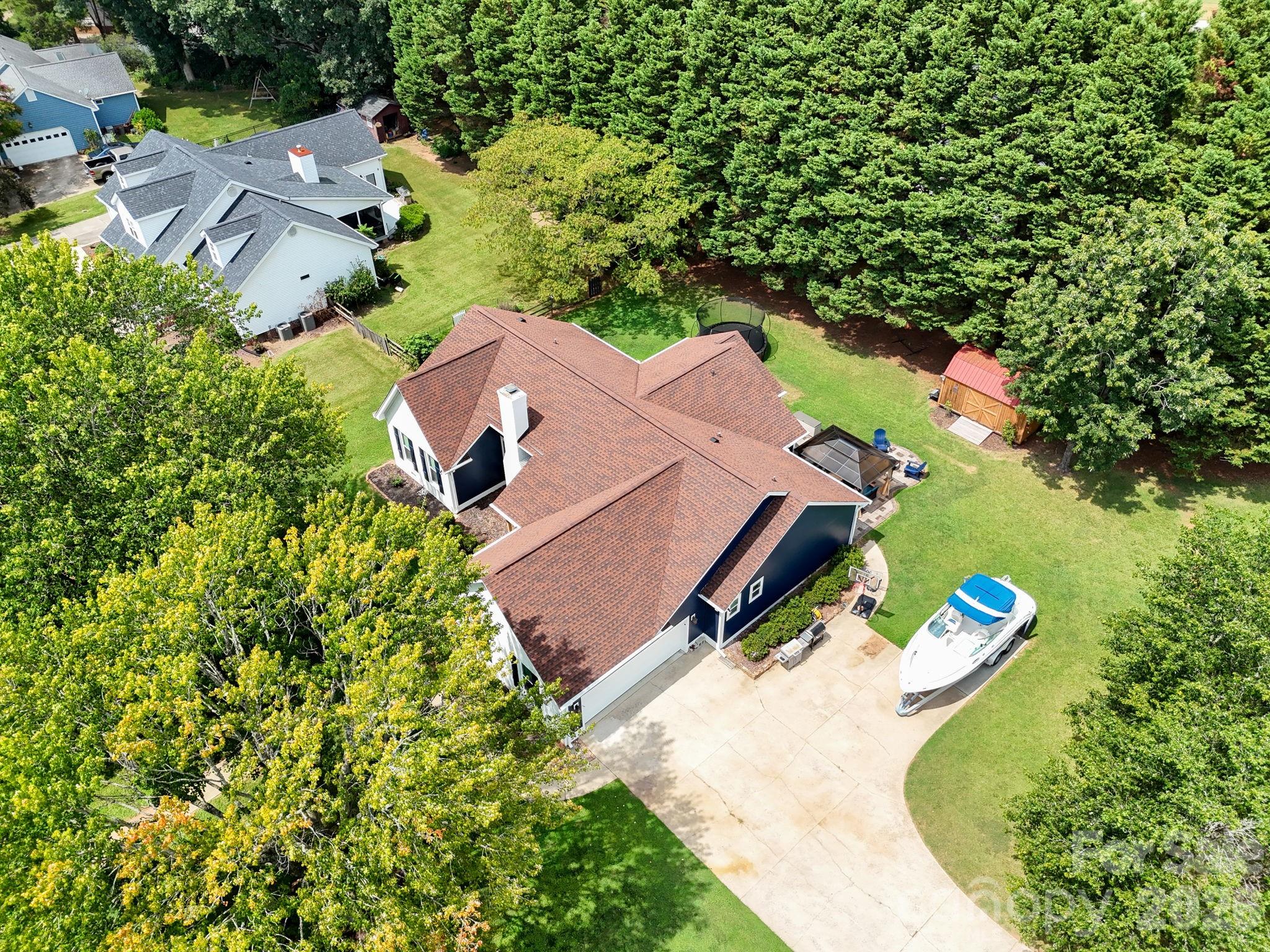 106 Webbed Foot Road — Mooresville