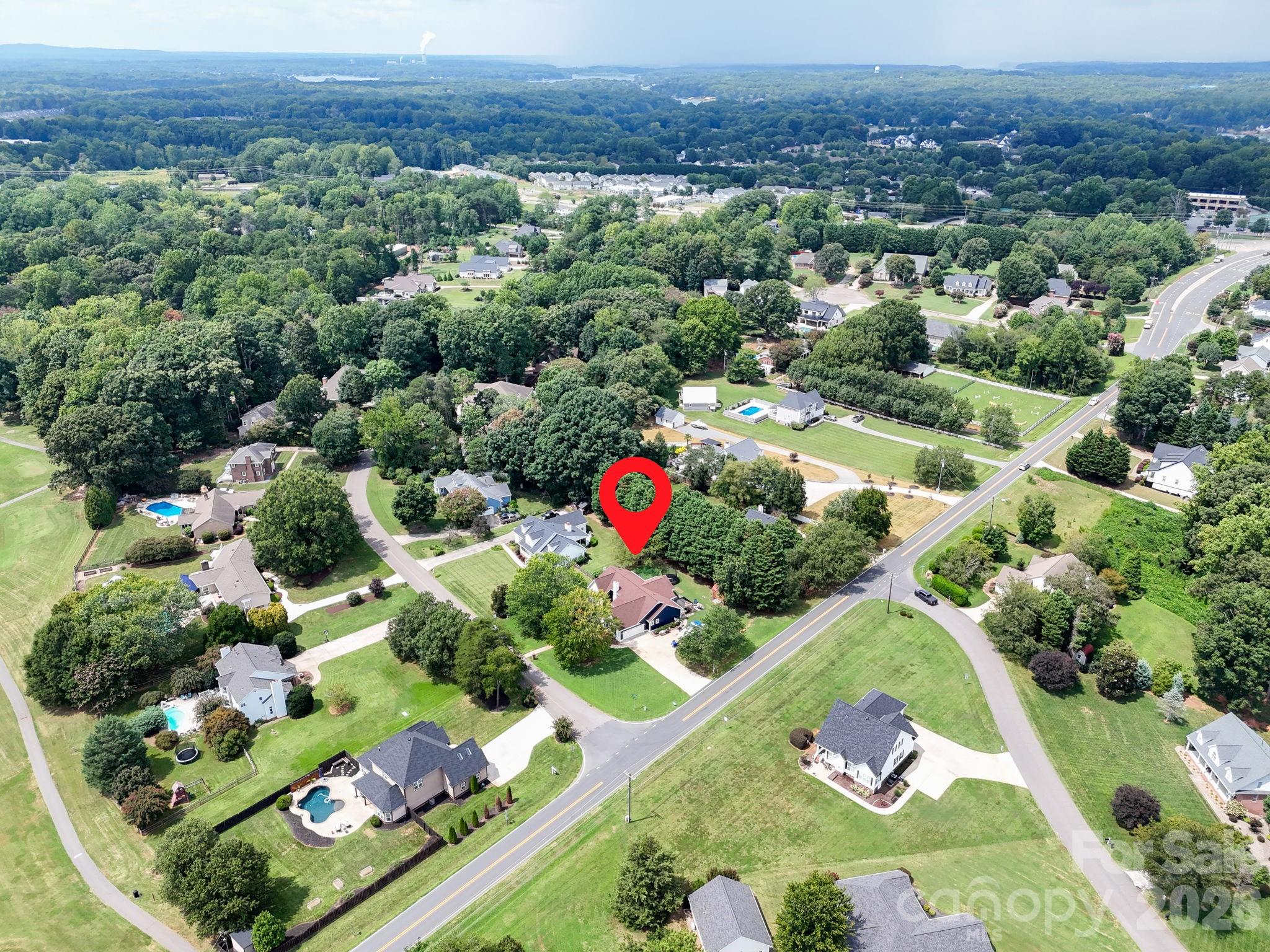 106 Webbed Foot Road — Mooresville