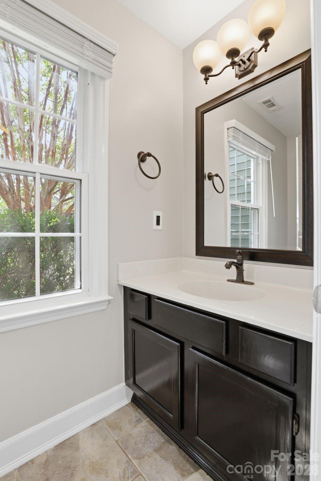 12200 Bay Tree Way — Charlotte