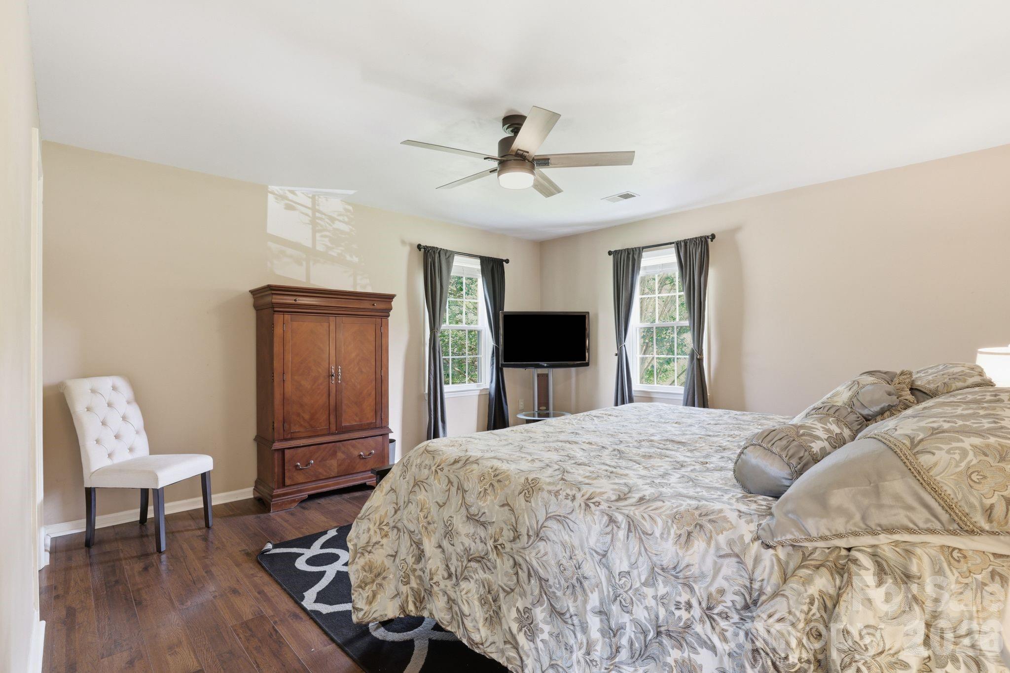 12200 Bay Tree Way — Charlotte