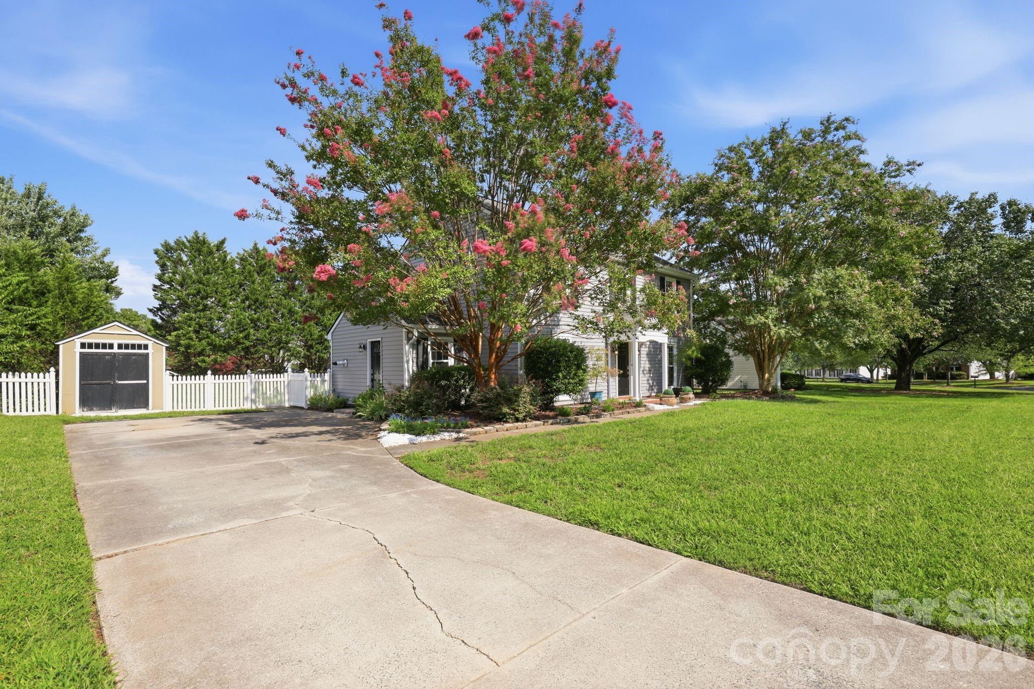 12200 Bay Tree Way — Charlotte