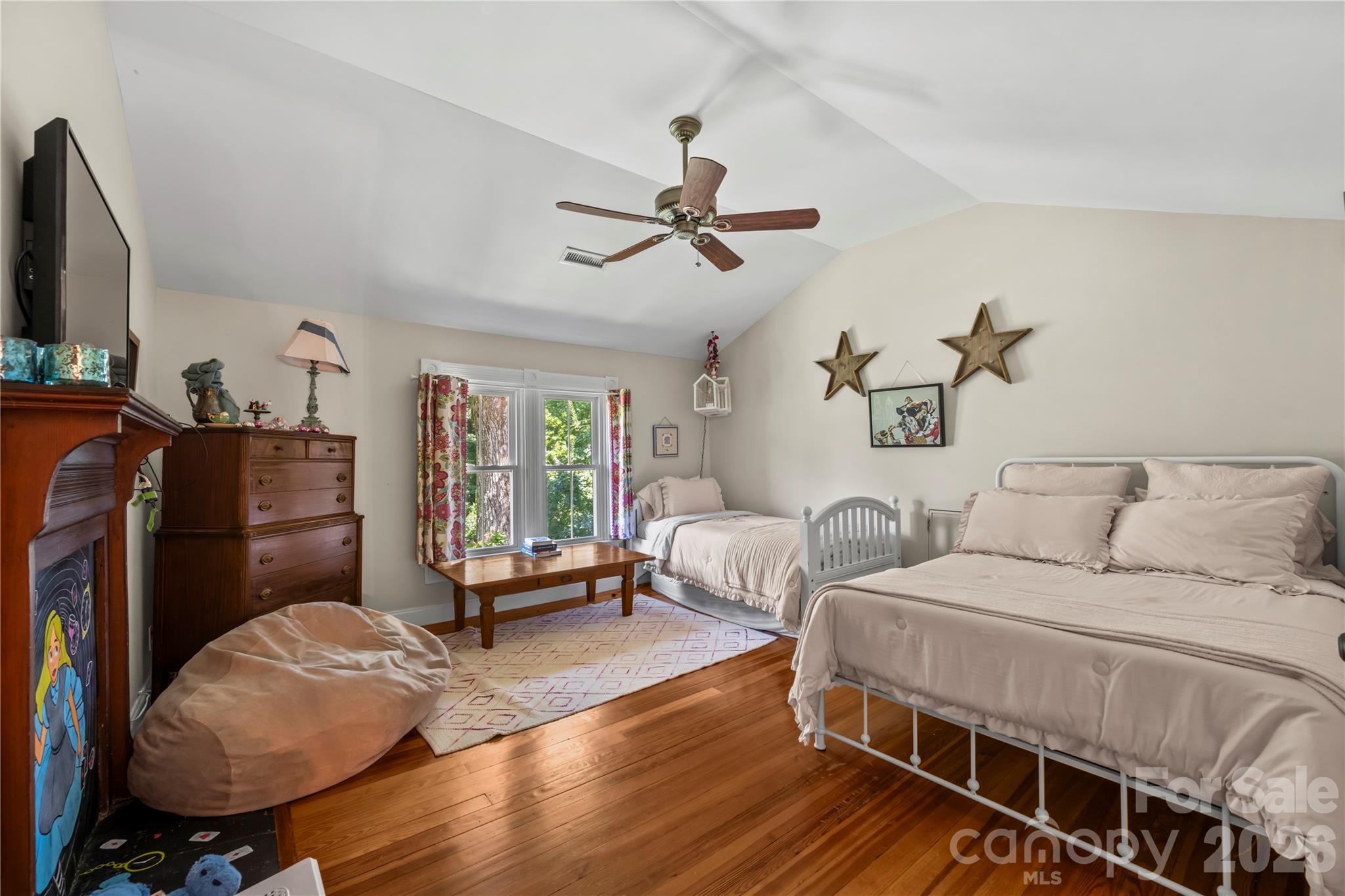 520 Esseola Street — Saluda