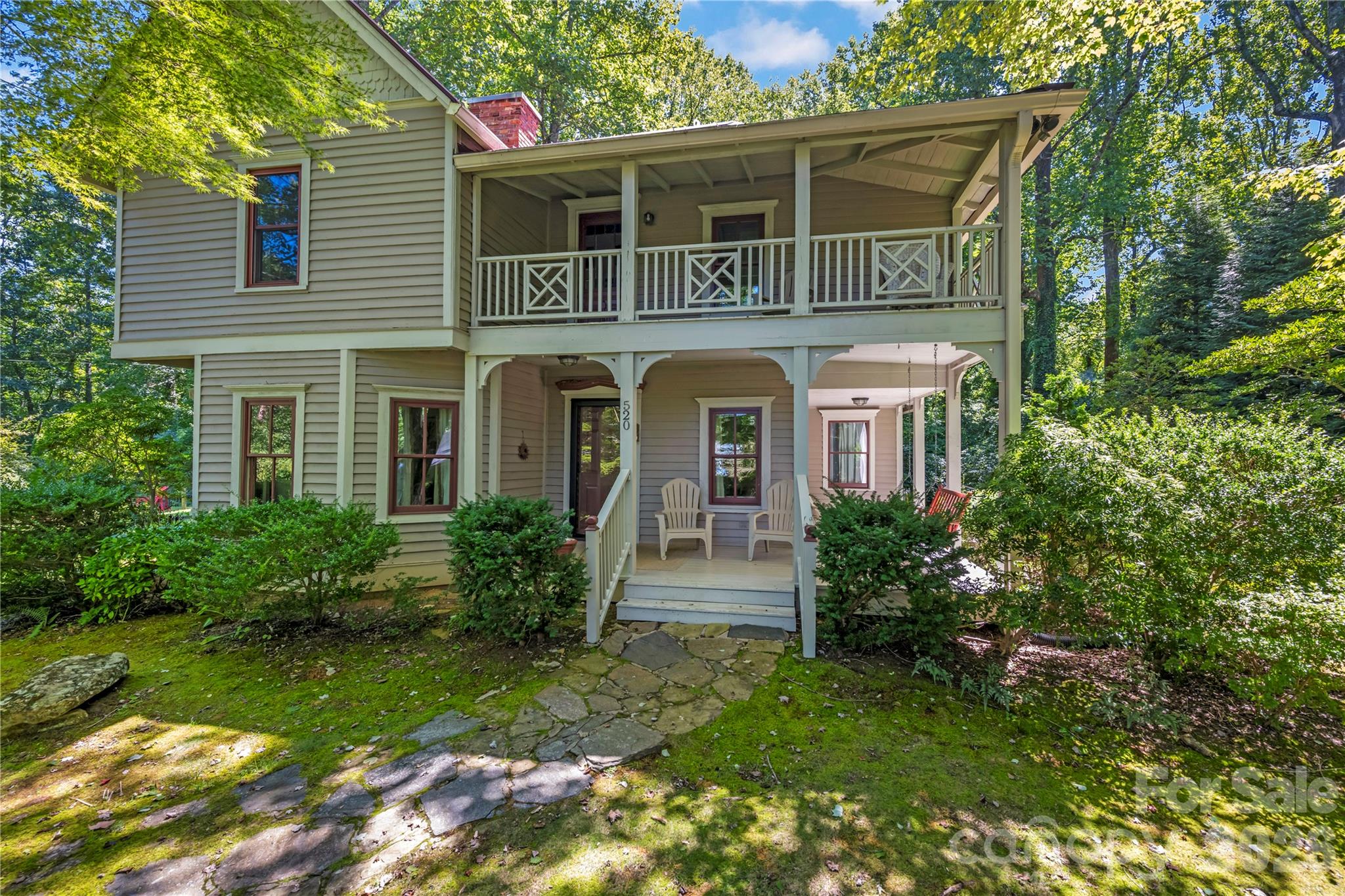 520 Esseola Street — Saluda