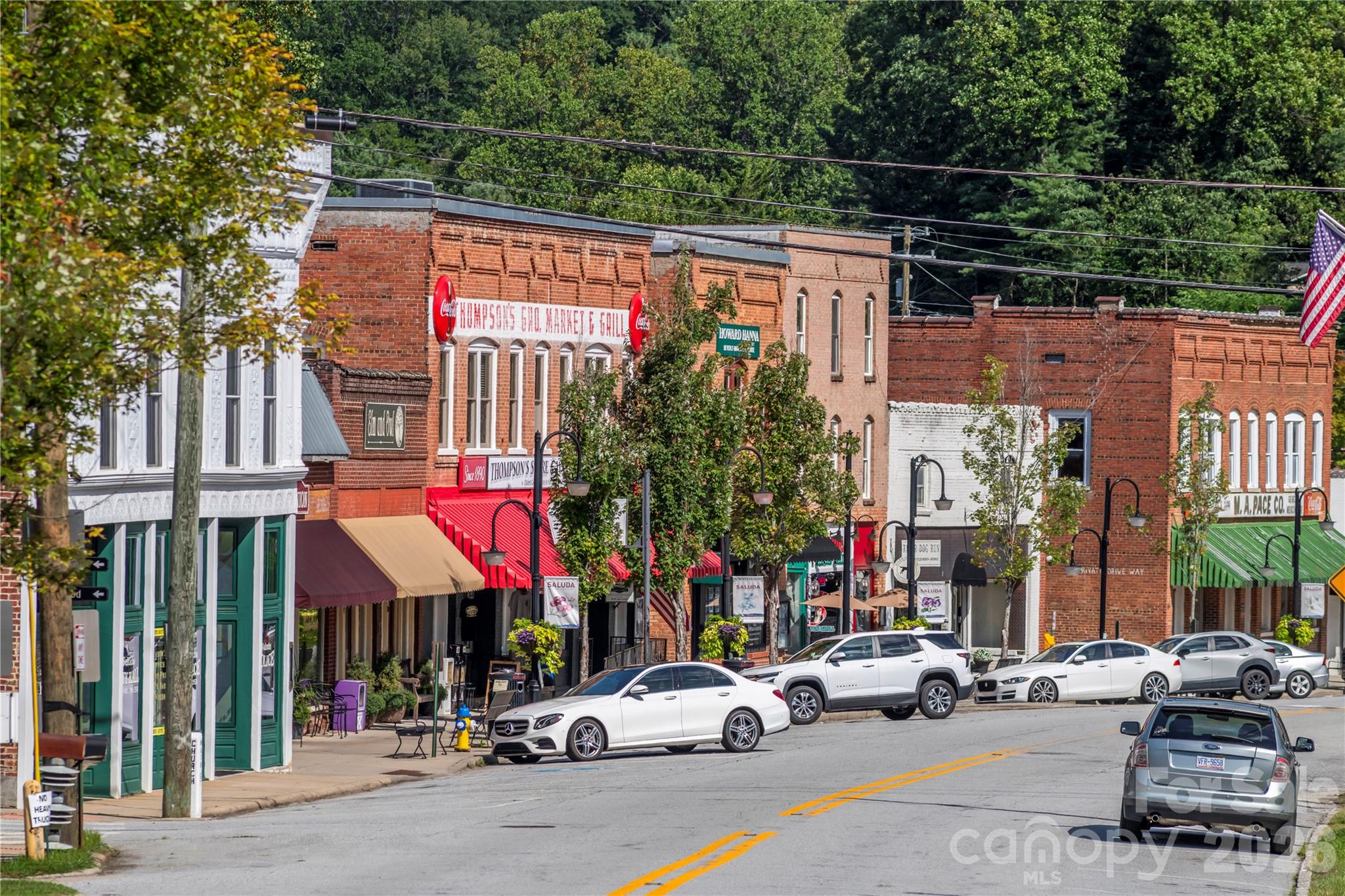 520 Esseola Street — Saluda