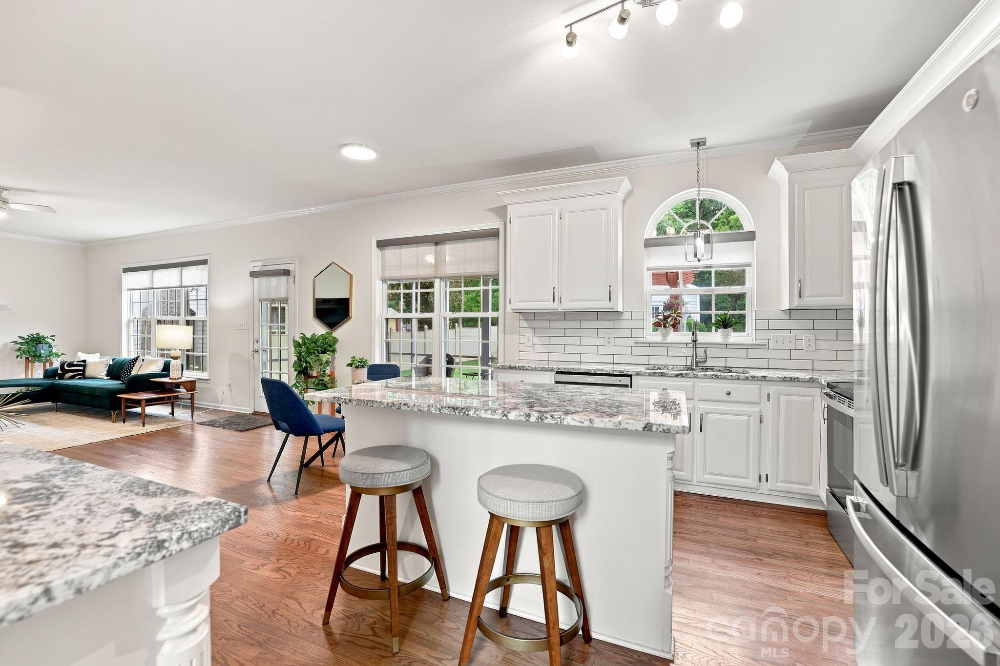 12415 Oakbriar Lane — Charlotte