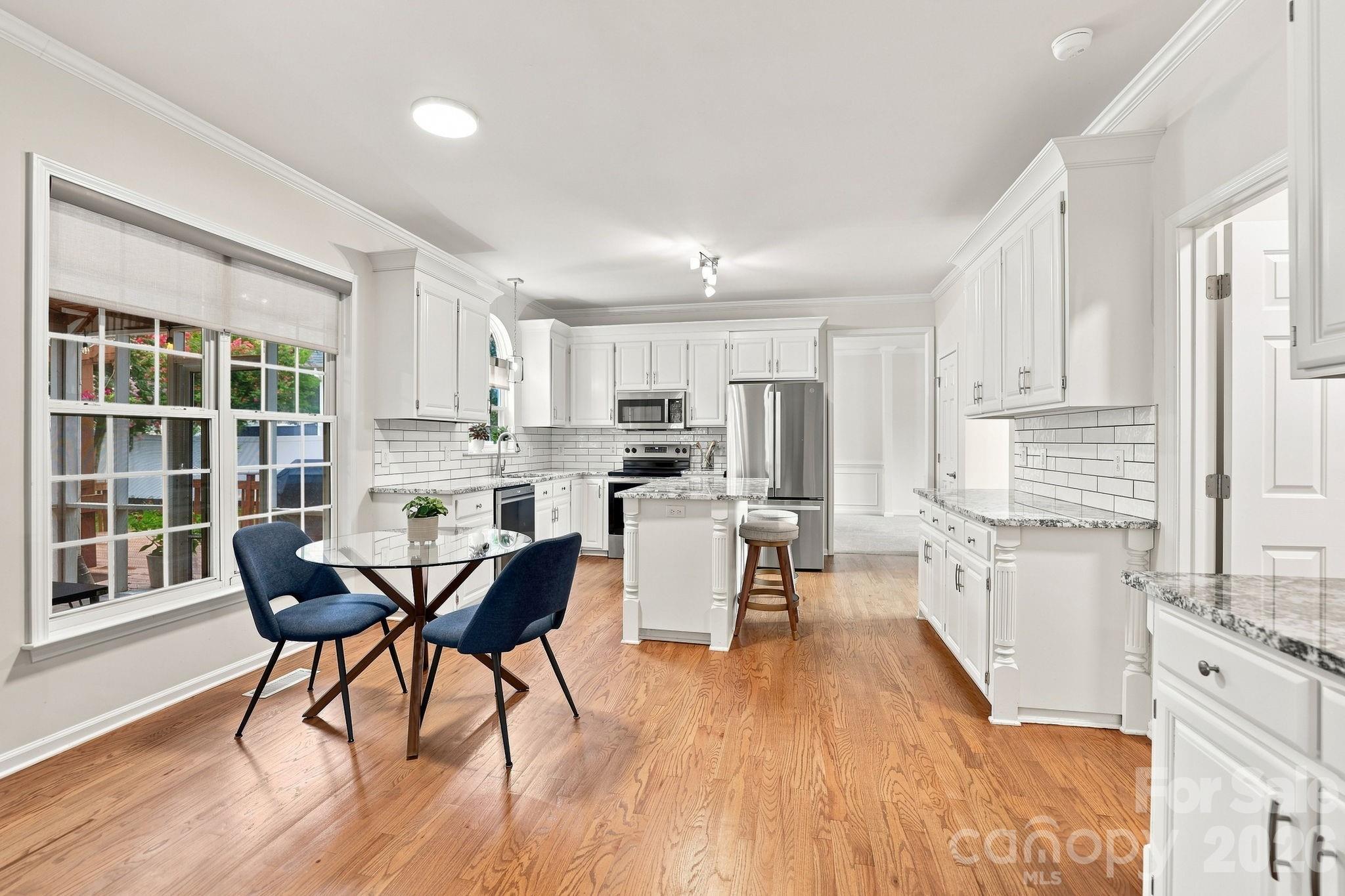 12415 Oakbriar Lane — Charlotte