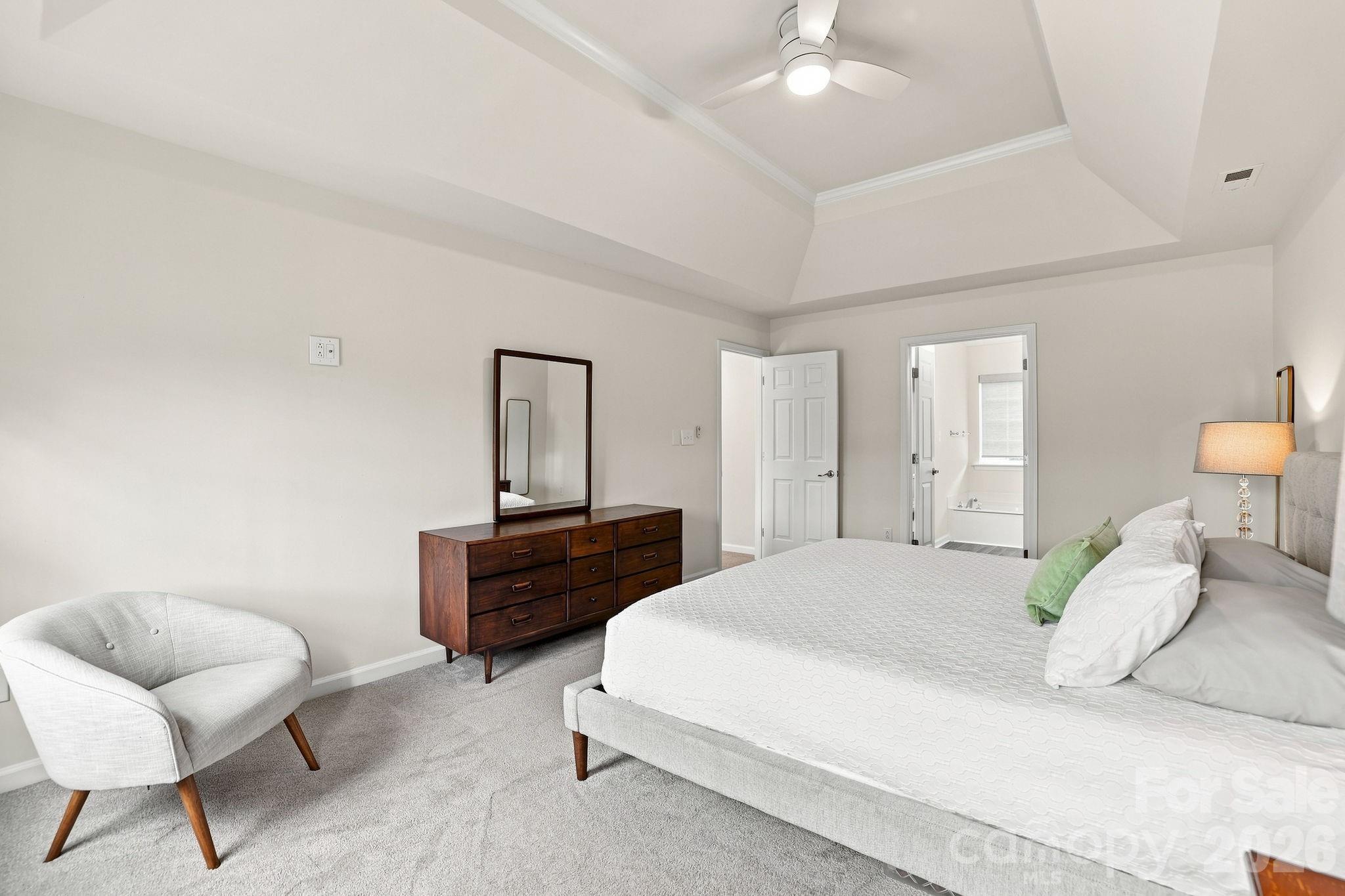 12415 Oakbriar Lane — Charlotte