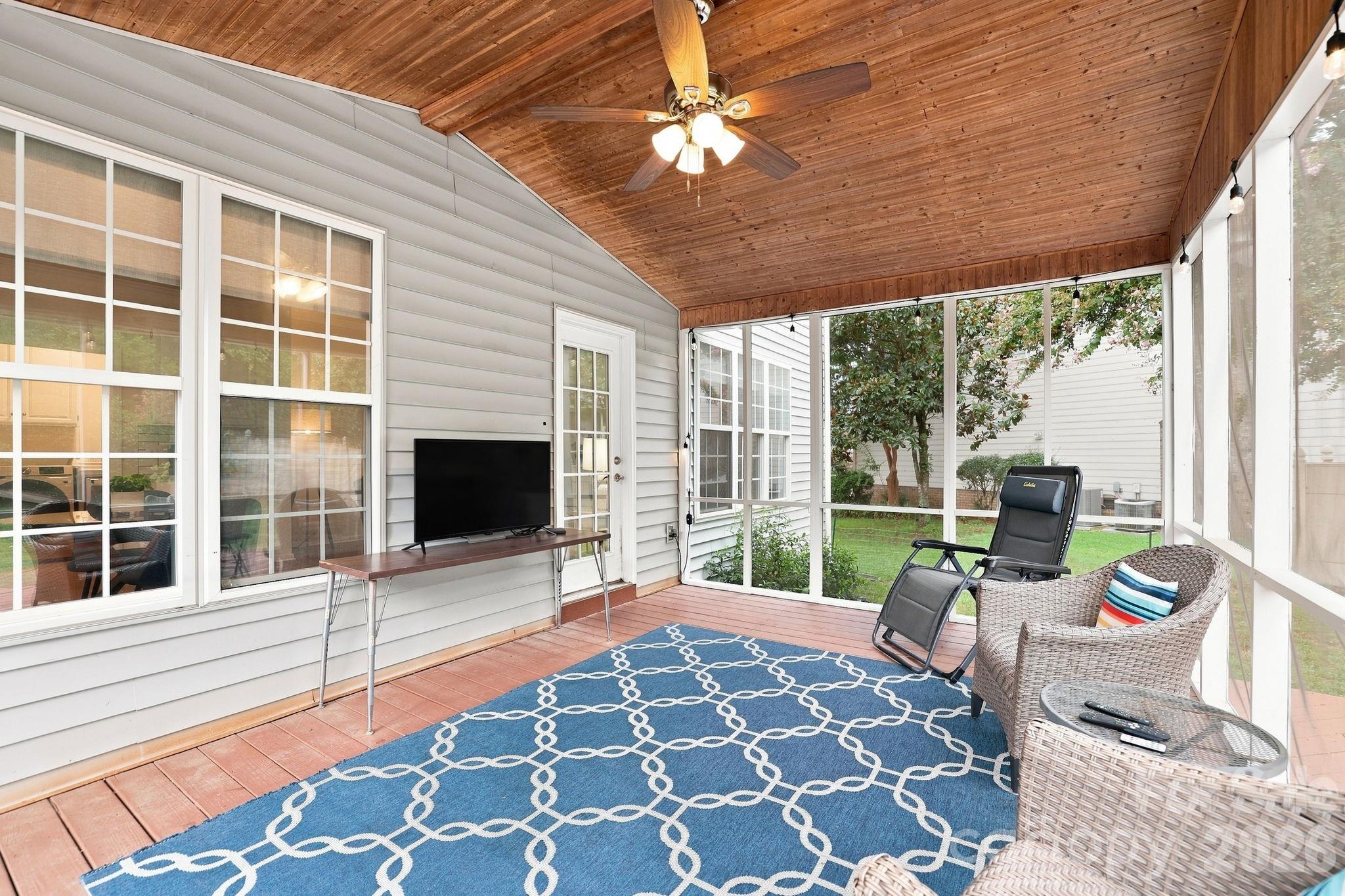 12415 Oakbriar Lane — Charlotte