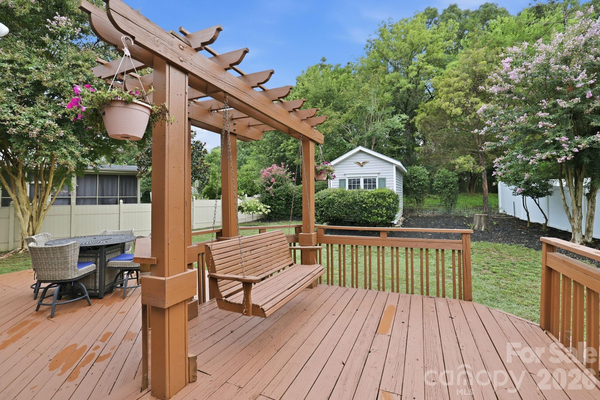 12415 Oakbriar Lane — Charlotte