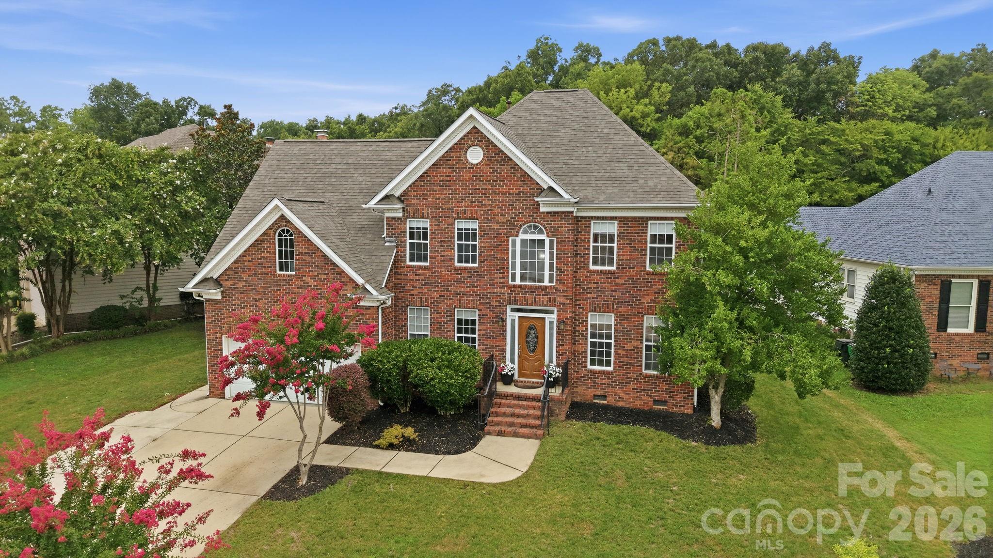 12415 Oakbriar Lane — Charlotte