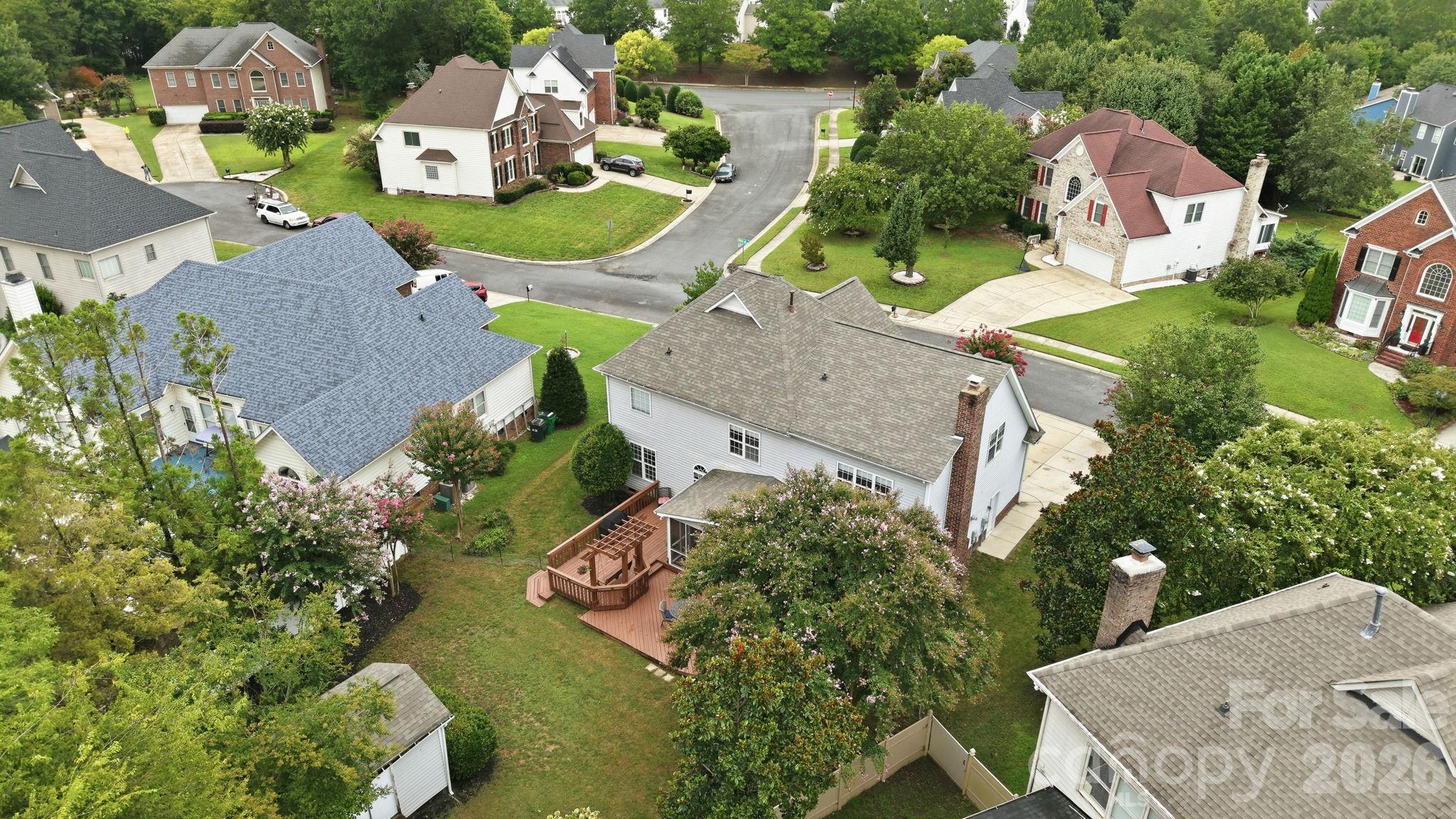 12415 Oakbriar Lane — Charlotte