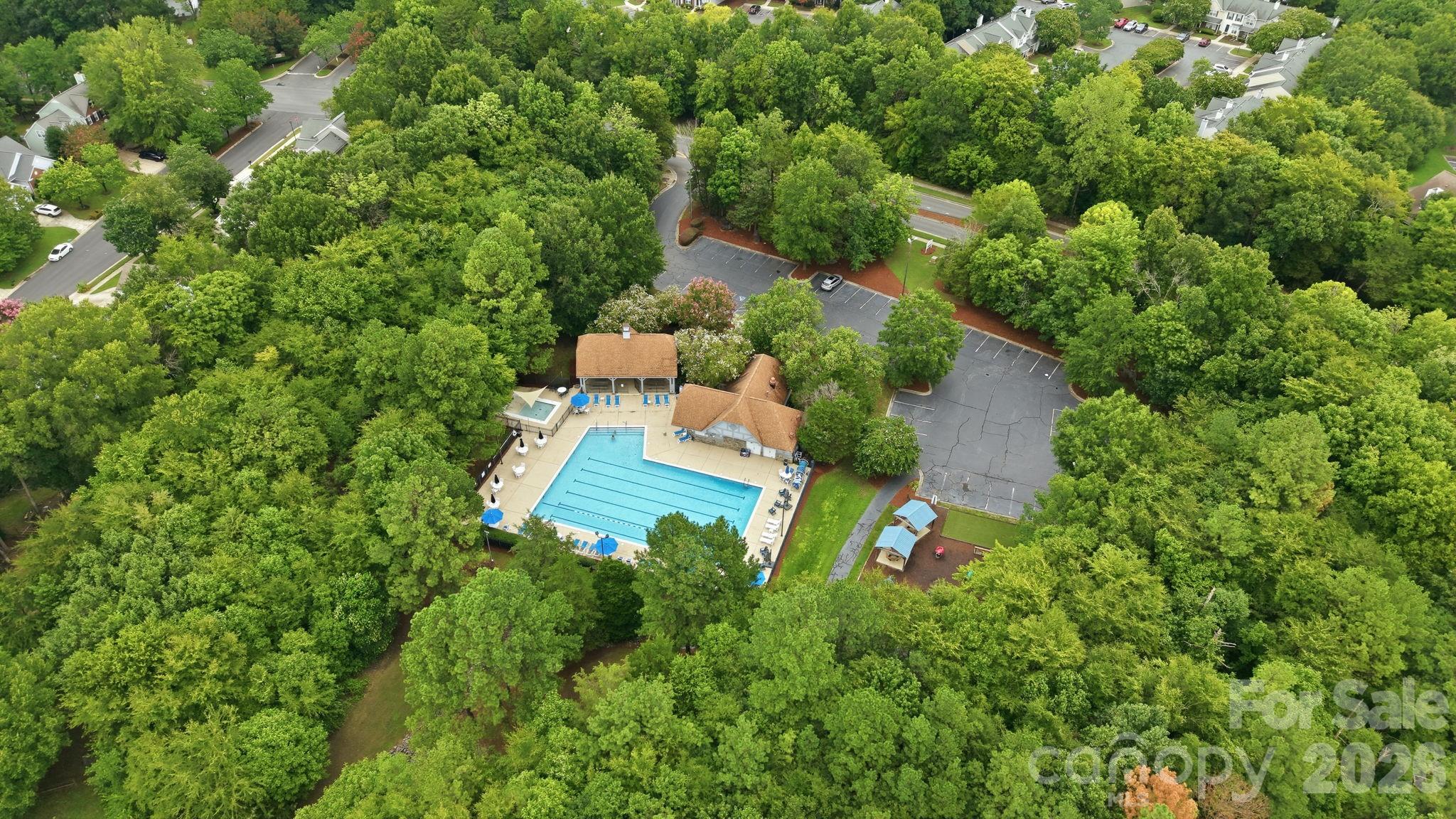 12415 Oakbriar Lane — Charlotte