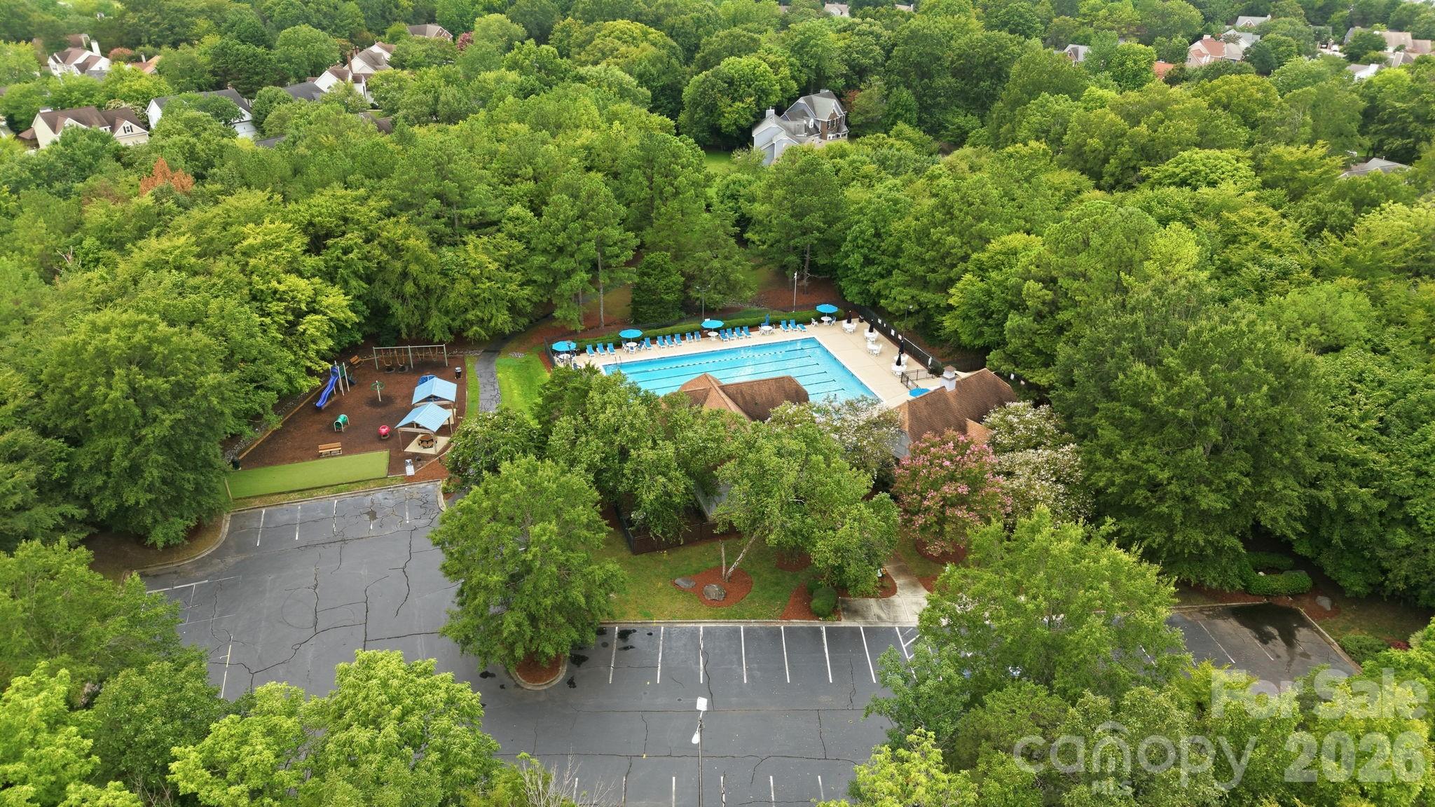 12415 Oakbriar Lane — Charlotte