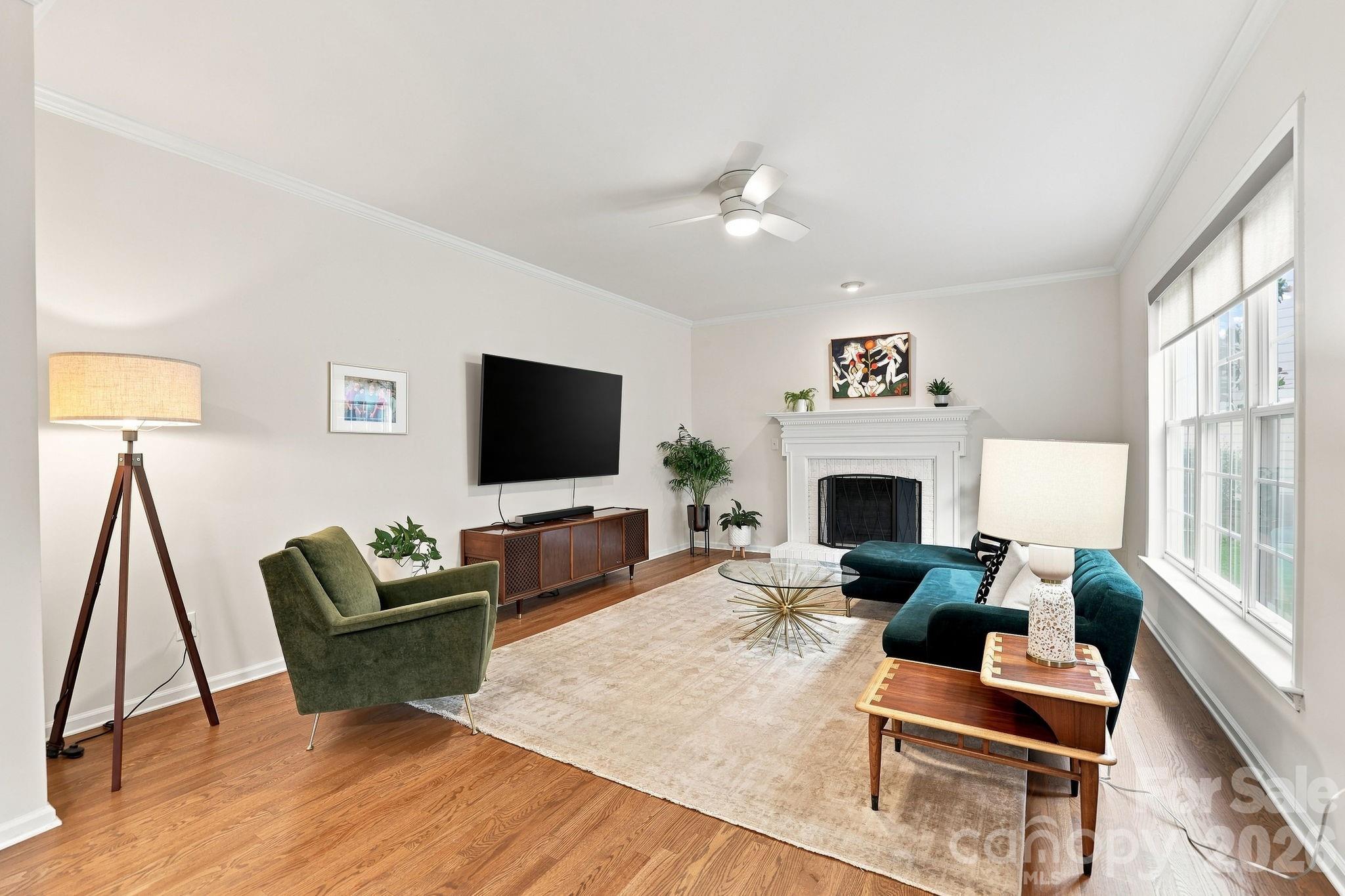 12415 Oakbriar Lane — Charlotte
