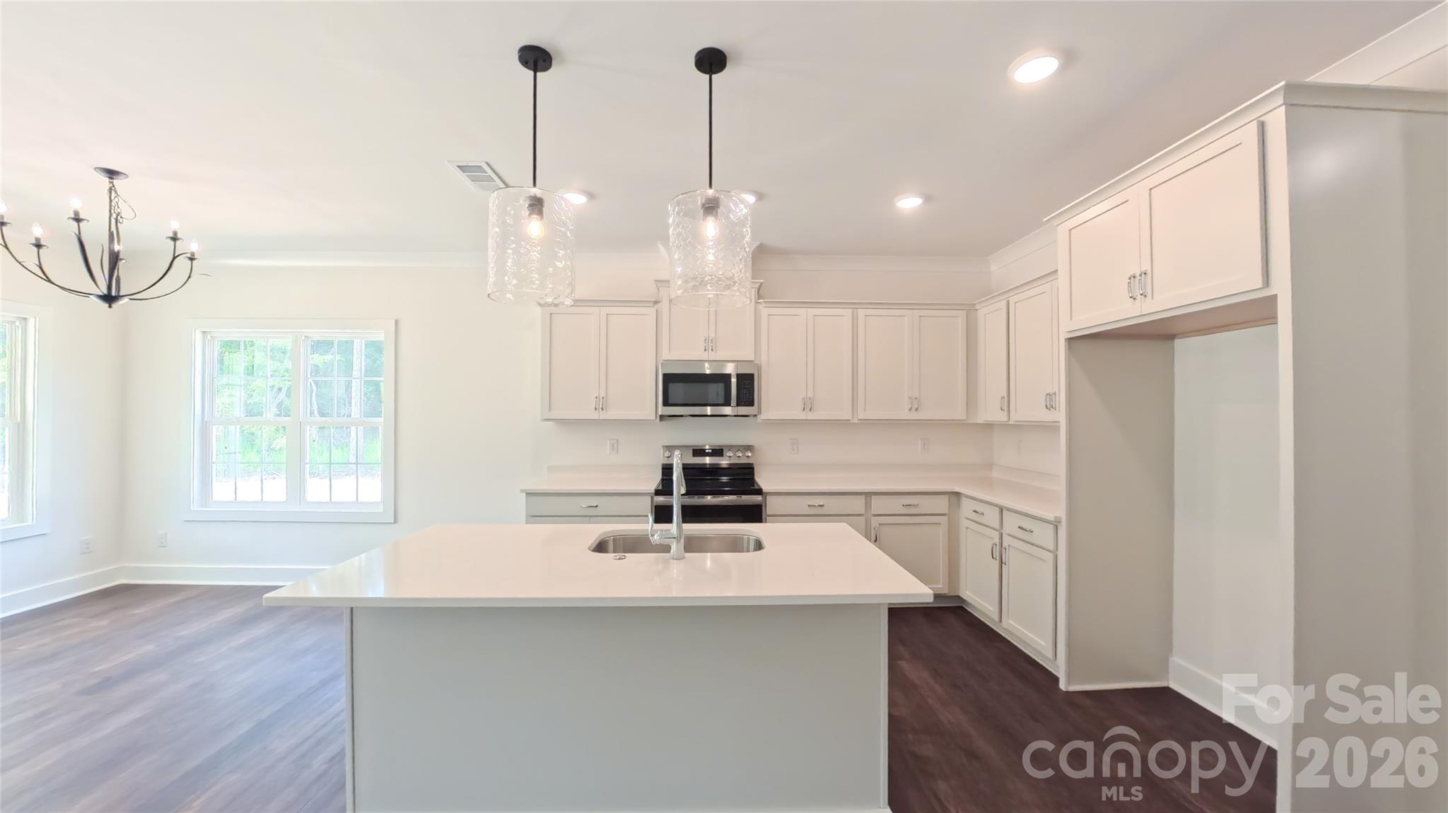3155 Meadowcrest Drive — Clover