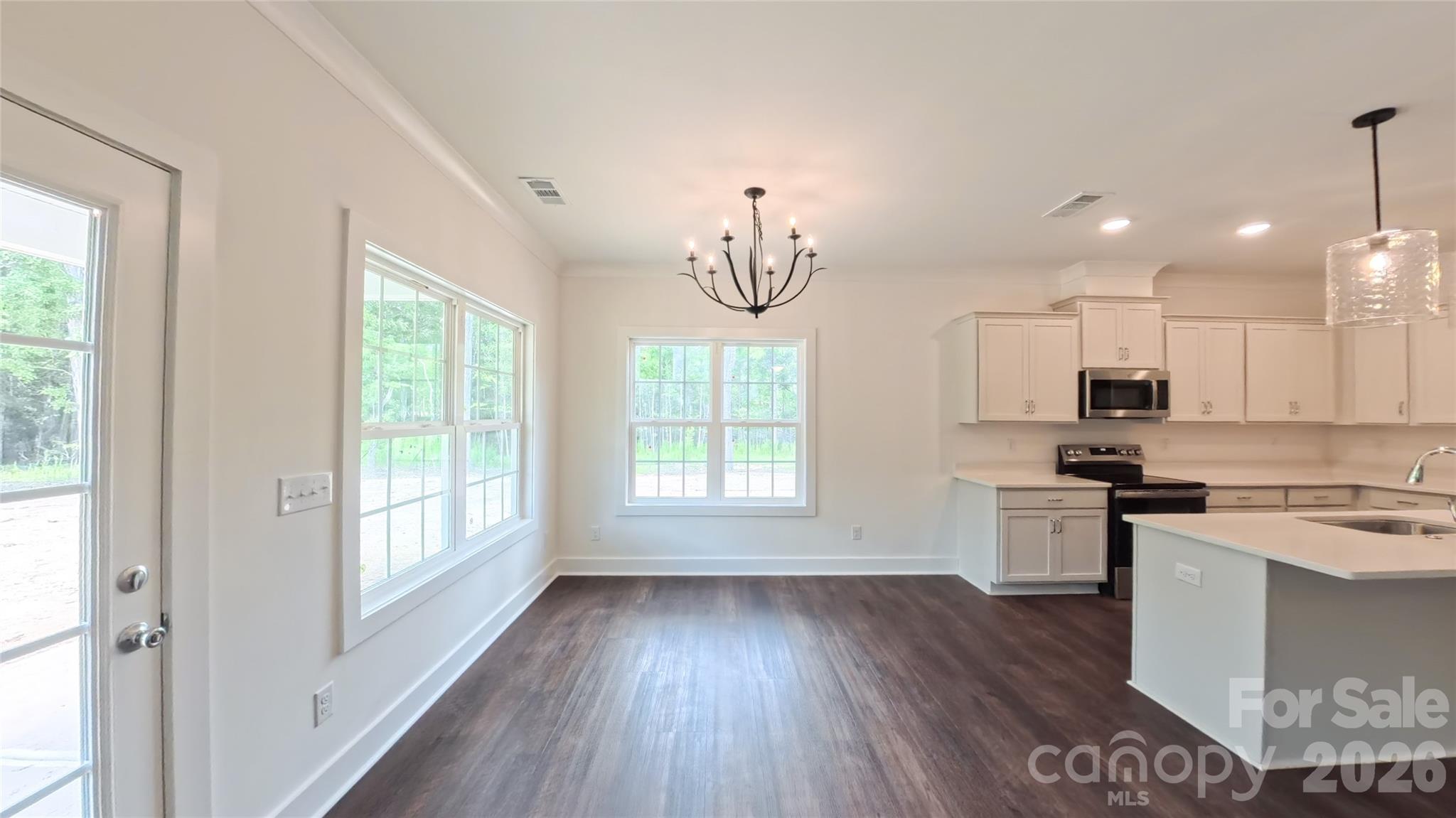 3155 Meadowcrest Drive — Clover