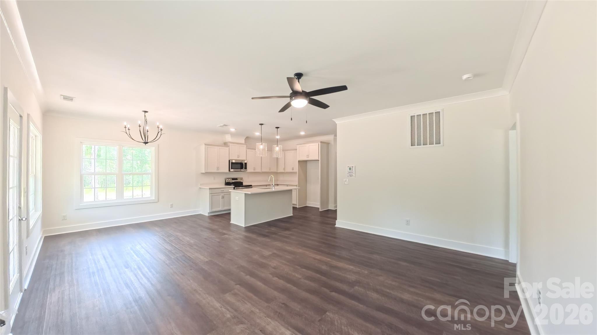 3155 Meadowcrest Drive — Clover
