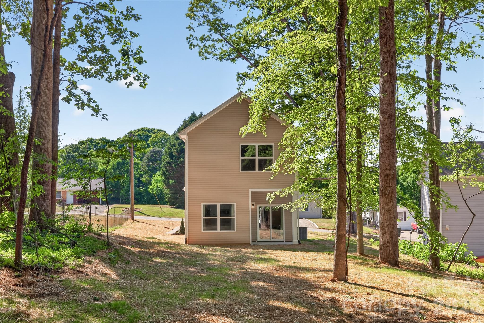 150 Hansard Drive — Charlotte