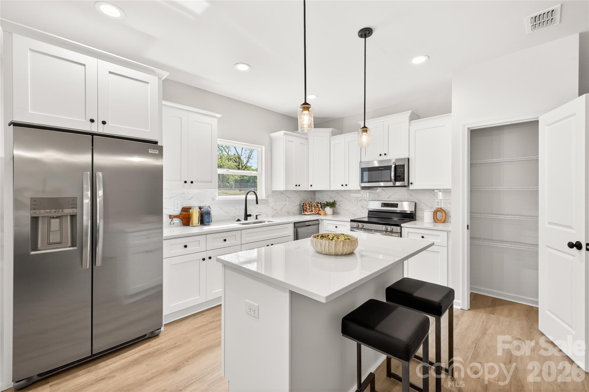 150 Hansard Drive — Charlotte