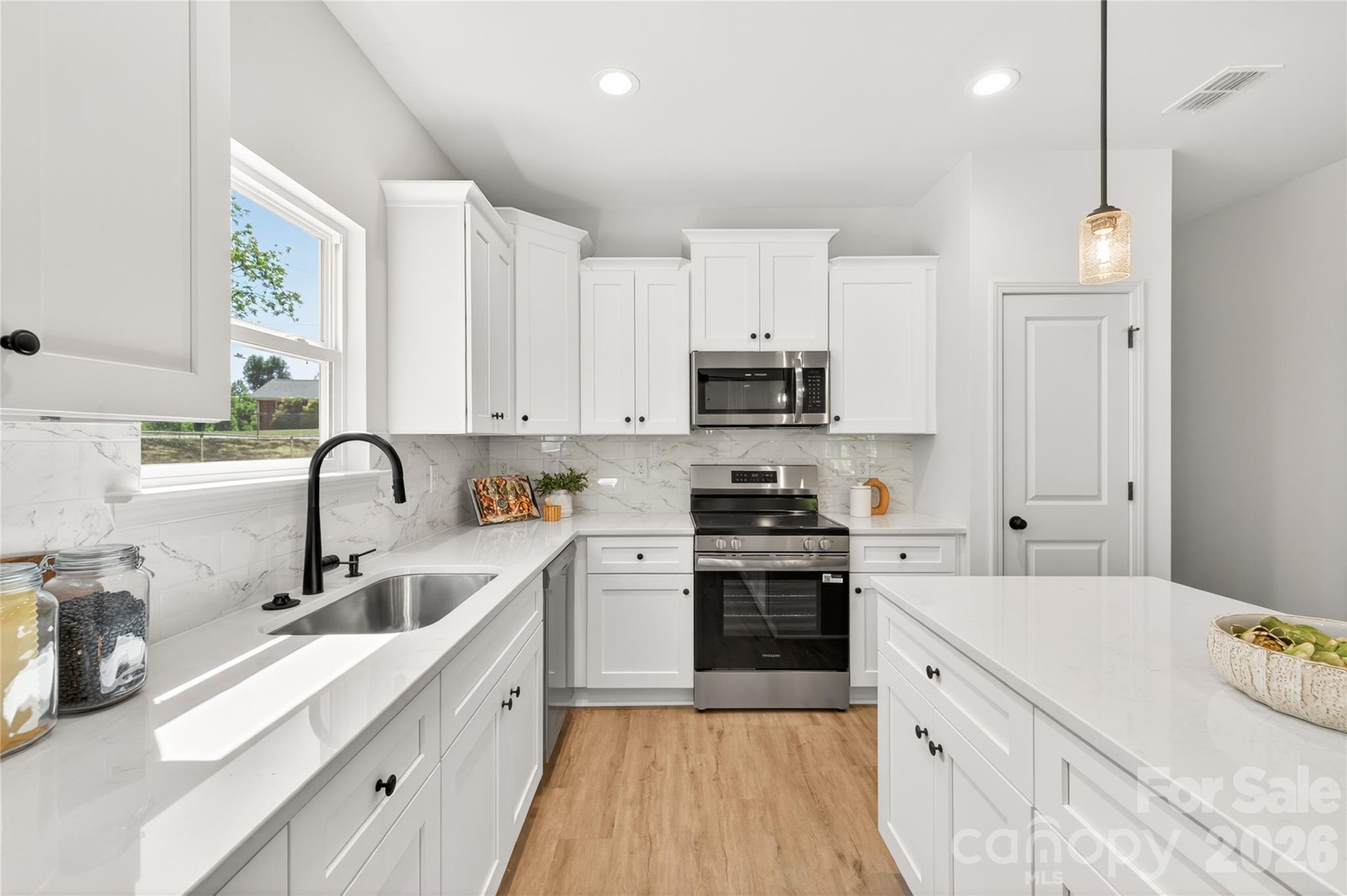 150 Hansard Drive — Charlotte