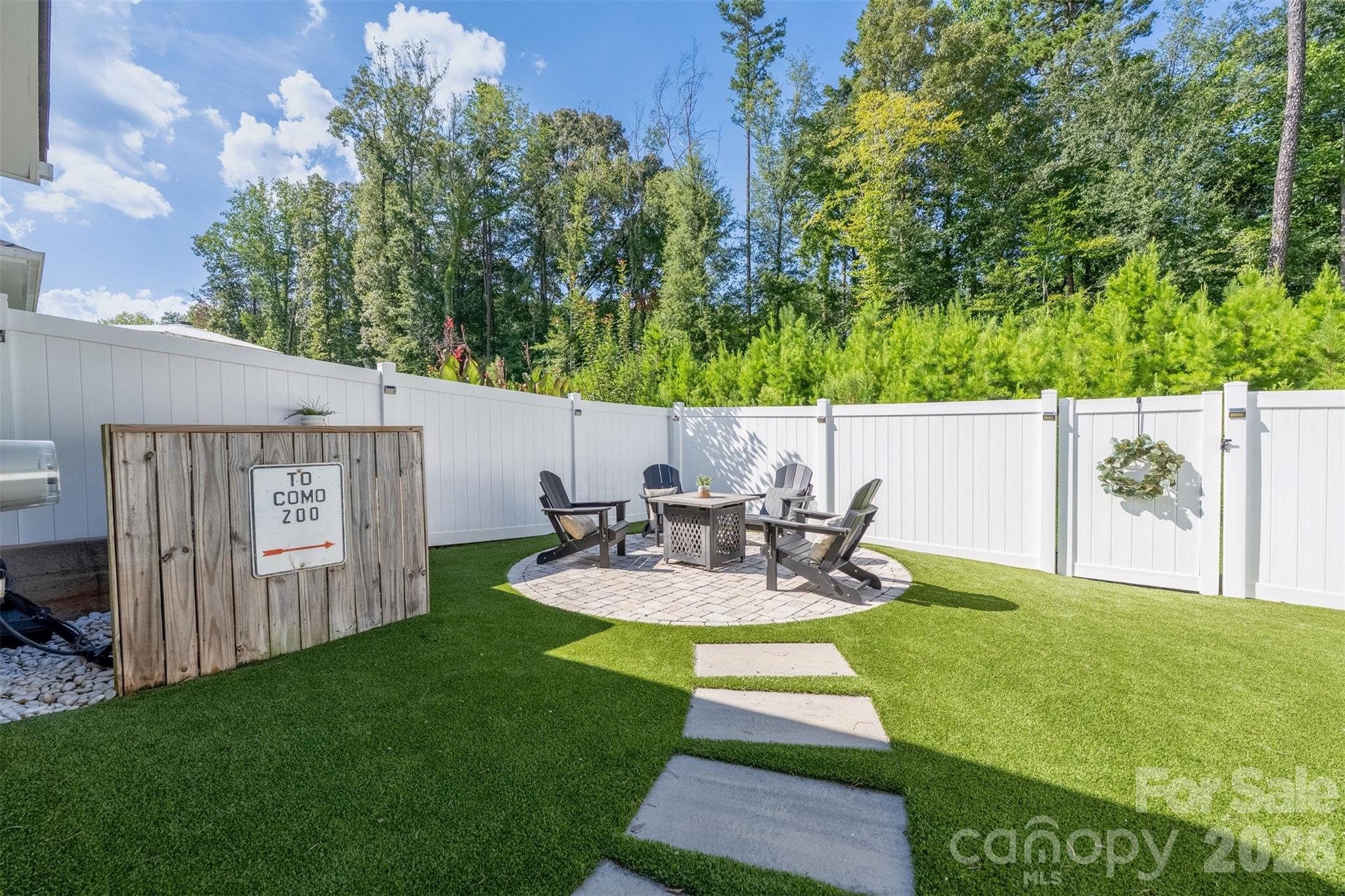8108 Merryvale Lane — Charlotte