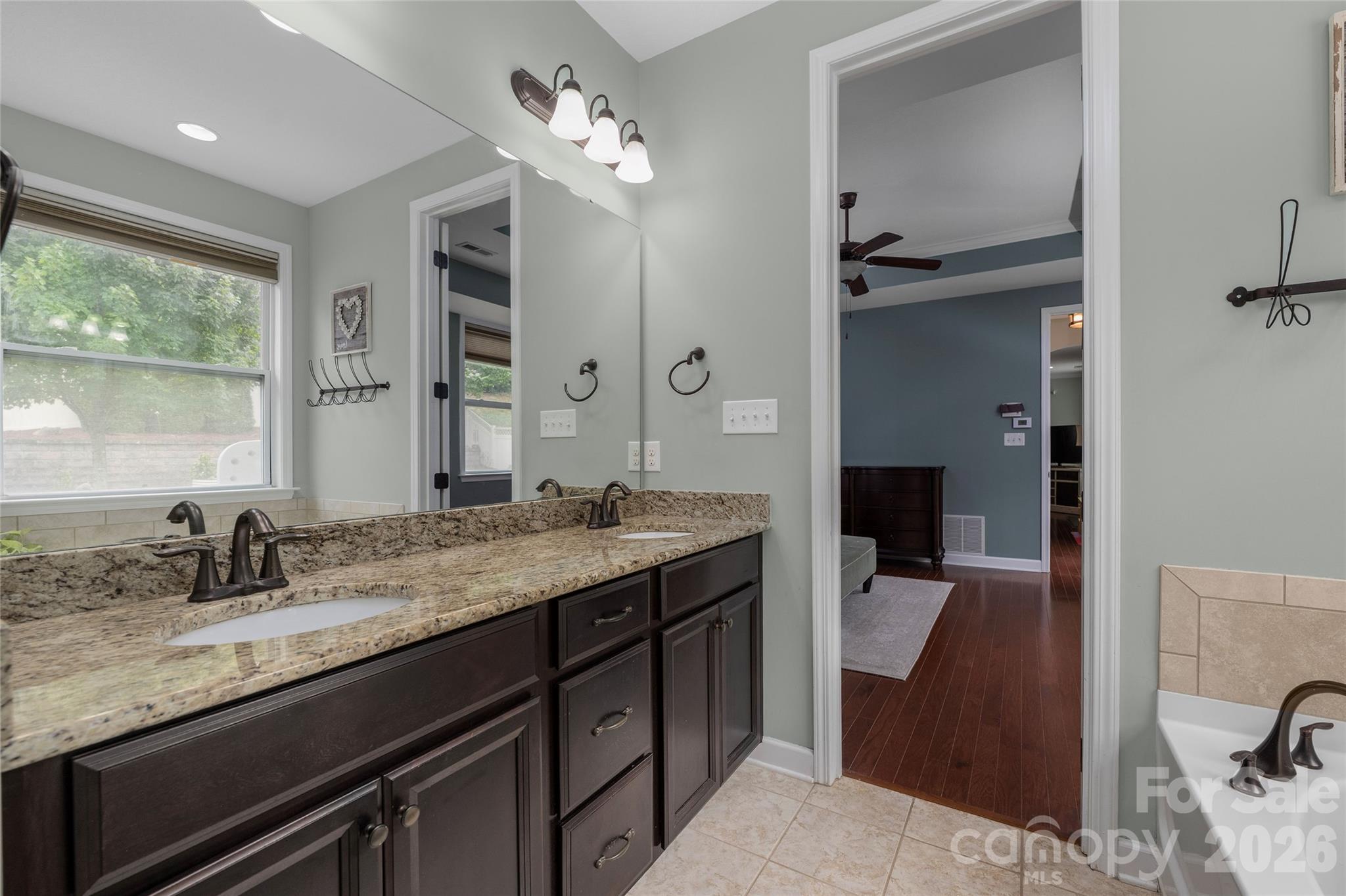 10328 Drake Hill Drive — Huntersville