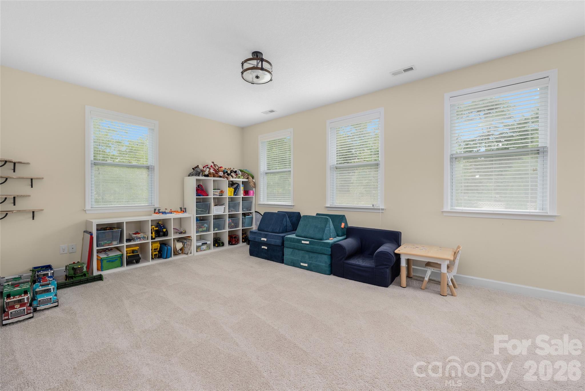 10328 Drake Hill Drive — Huntersville