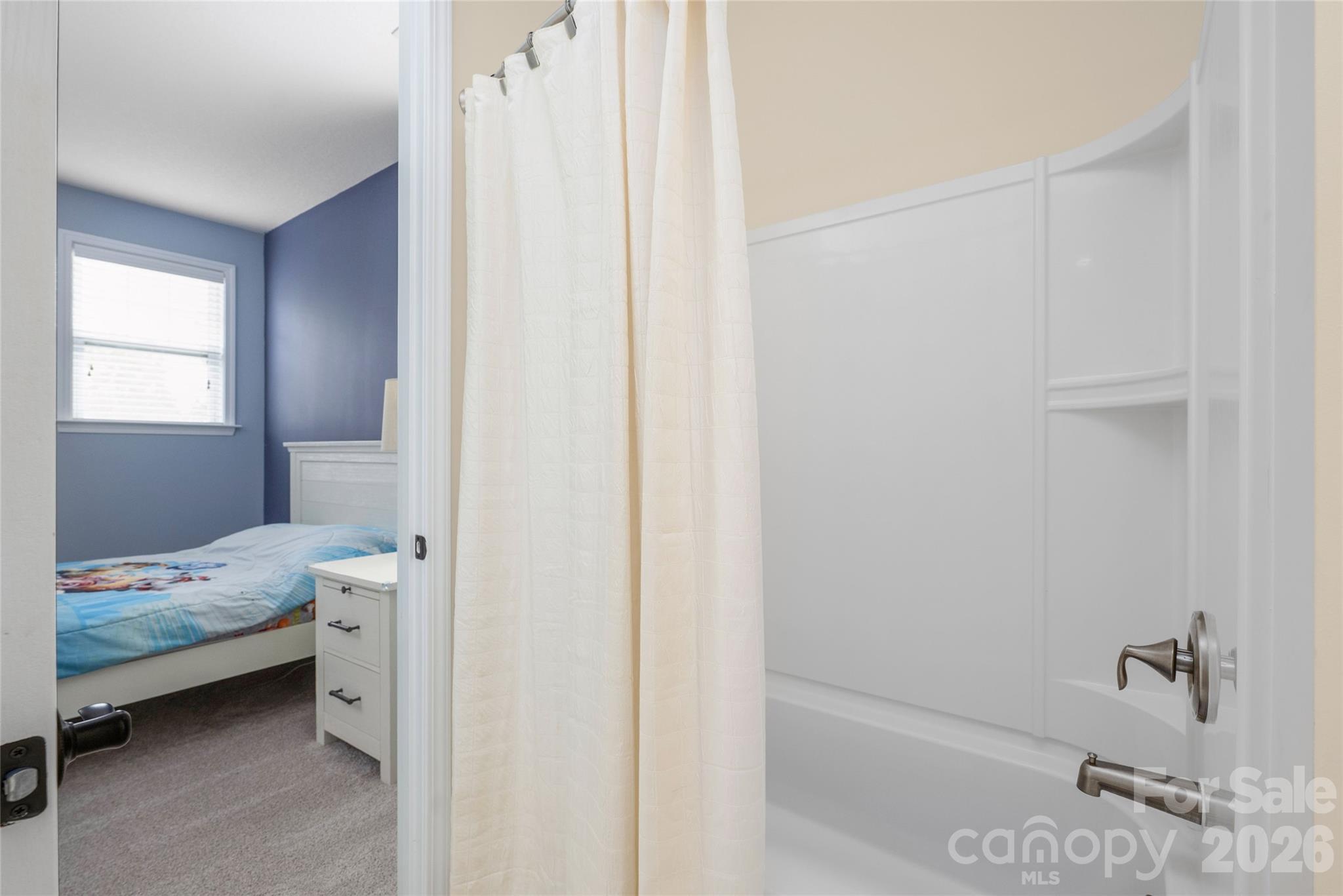 10328 Drake Hill Drive — Huntersville