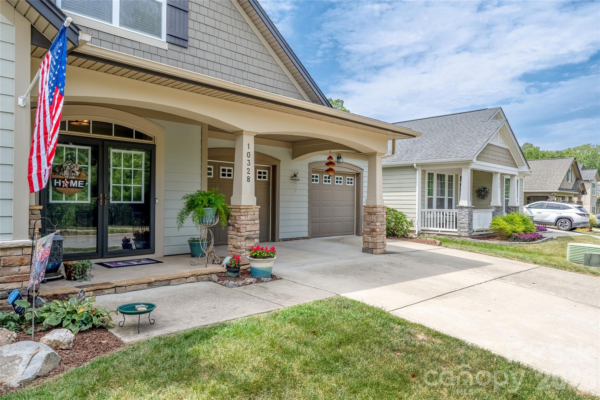 10328 Drake Hill Drive — Huntersville