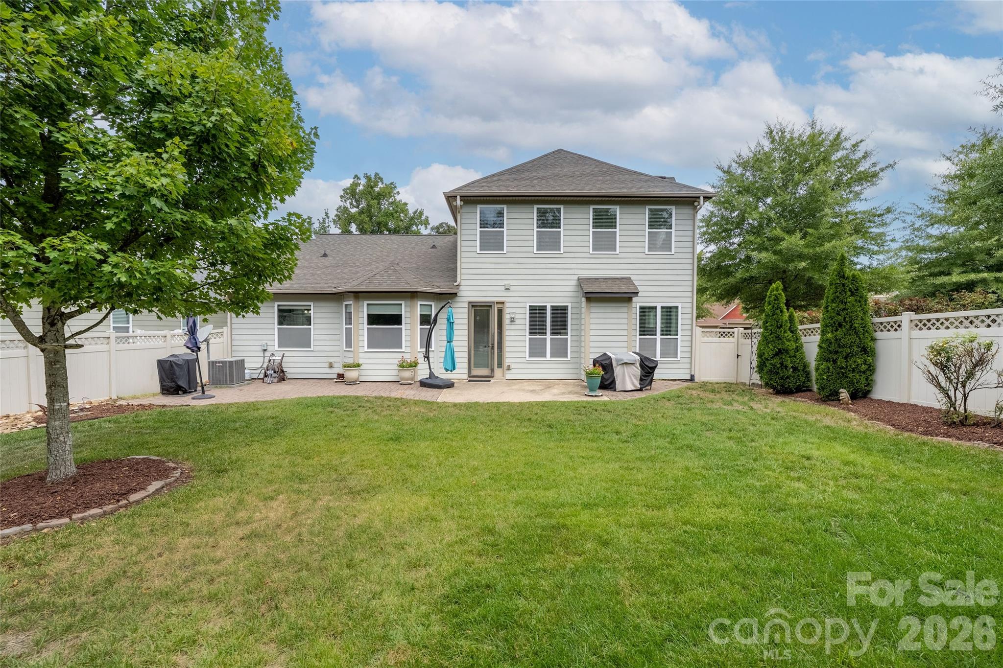 10328 Drake Hill Drive — Huntersville